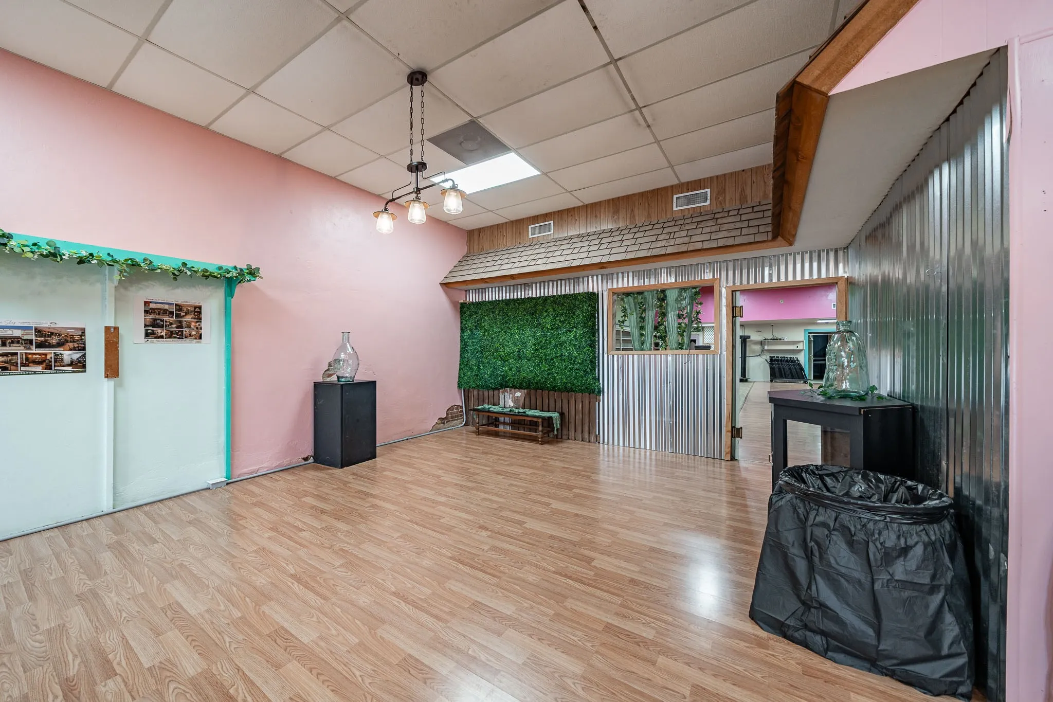 Retail For Sale in Haskell County , 404 N 1st Street, Haskell, Texas 79521, 0, 0, Garage spaces, 0 Sqft, built in 1950, Price $189,000, mls#21167573, Real Estate Agent in Haskell, Homes For Sale in Haskell county, Homes For Sale in Haskell, Realtor in Haskell Texas, Real Estate Brokerage Independent Realty Texas, Luminita Cordes Realtor