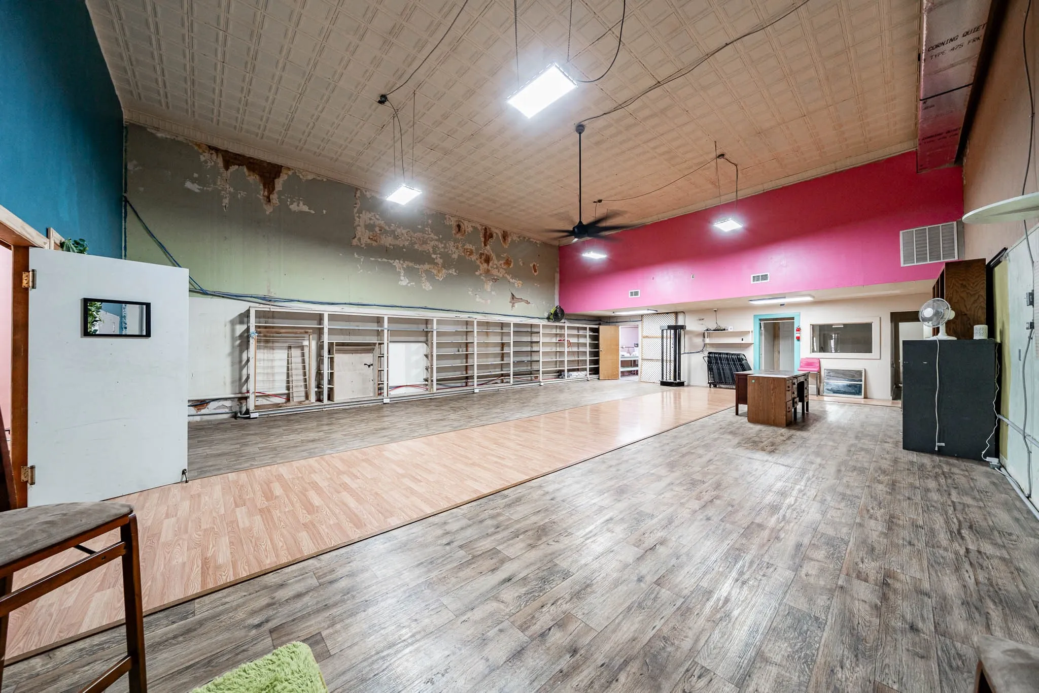 Retail For Sale in Haskell County , 404 N 1st Street, Haskell, Texas 79521, 0, 0, Garage spaces, 0 Sqft, built in 1950, Price $189,000, mls#21167573, Real Estate Agent in Haskell, Homes For Sale in Haskell county, Homes For Sale in Haskell, Realtor in Haskell Texas, Real Estate Brokerage Independent Realty Texas, Luminita Cordes Realtor