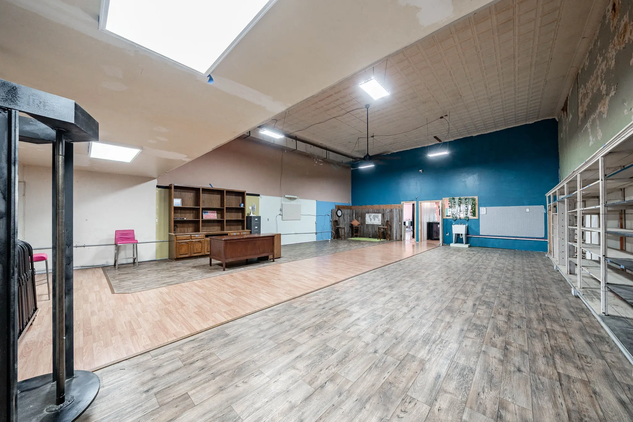 Retail For Sale in Haskell County , 404 N 1st Street, Haskell, Texas 79521, 0, 0, Garage spaces, 0 Sqft, built in 1950, Price $189,000, mls#21167573, Real Estate Agent in Haskell, Homes For Sale in Haskell county, Homes For Sale in Haskell, Realtor in Haskell Texas, Real Estate Brokerage Independent Realty Texas, Luminita Cordes Realtor