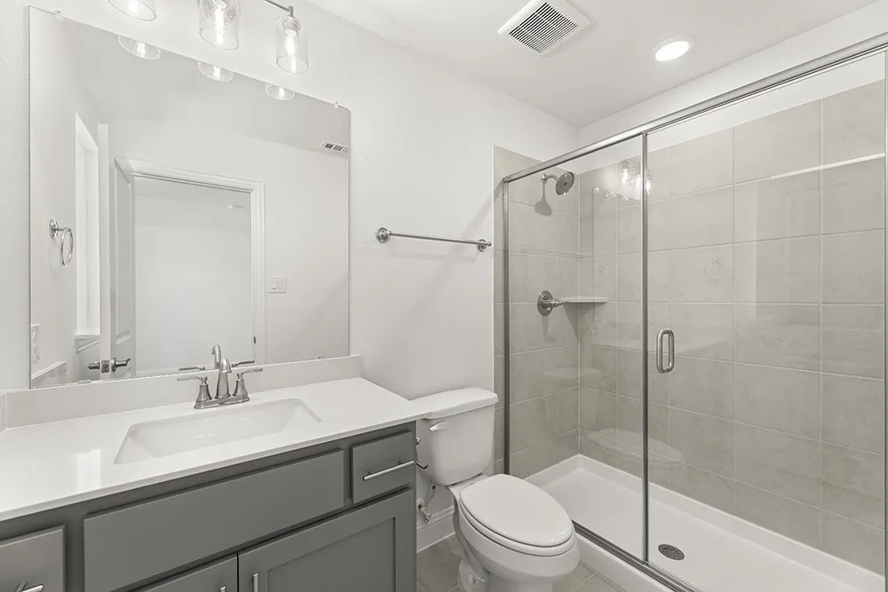 36. 17245 Oxborough - 2ND Bath
