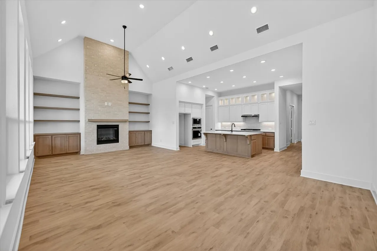 Single Family Residence For Sale in Ellis County , 3569 Redbud Flower Trail, Midlothian, Texas 76084, 4 Bedroom, 5 Bathroom, 3 Garage spaces, 2,873 Sqft, built in 2026, New Construction - Incomplete, mls#21193390, Real Estate Agent in Midlothian, Homes For Sale in Ellis county, Homes For Sale in Midlothian, Realtor in Midlothian Texas, Real Estate Brokerage Independent Realty Texas, Luminita Cordes Realtor