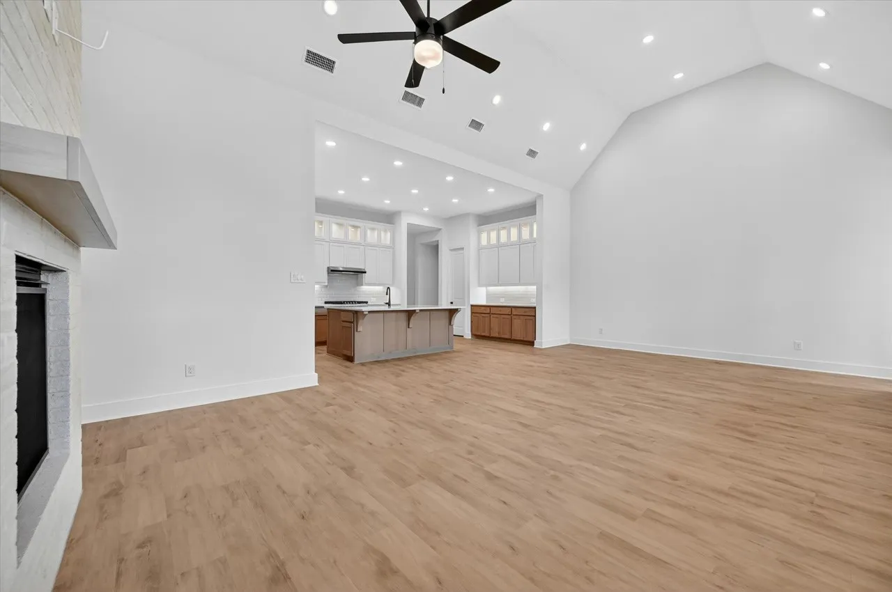 Single Family Residence For Sale in Ellis County , 3569 Redbud Flower Trail, Midlothian, Texas 76084, 4 Bedroom, 5 Bathroom, 3 Garage spaces, 2,873 Sqft, built in 2026, New Construction - Incomplete, mls#21193390, Real Estate Agent in Midlothian, Homes For Sale in Ellis county, Homes For Sale in Midlothian, Realtor in Midlothian Texas, Real Estate Brokerage Independent Realty Texas, Luminita Cordes Realtor