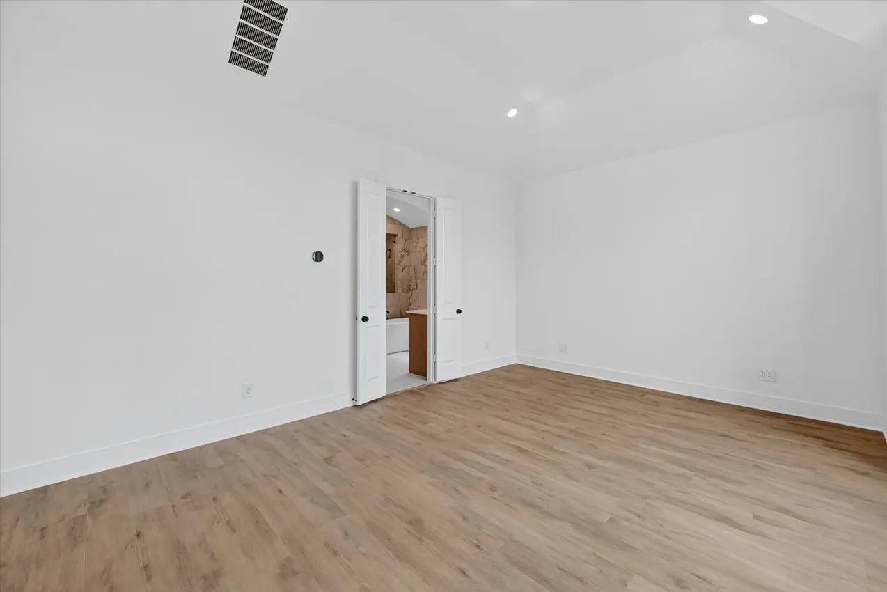 Single Family Residence For Sale in Ellis County , 3569 Redbud Flower Trail, Midlothian, Texas 76084, 4 Bedroom, 5 Bathroom, 3 Garage spaces, 2,873 Sqft, built in 2026, New Construction - Incomplete, mls#21193390, Real Estate Agent in Midlothian, Homes For Sale in Ellis county, Homes For Sale in Midlothian, Realtor in Midlothian Texas, Real Estate Brokerage Independent Realty Texas, Luminita Cordes Realtor