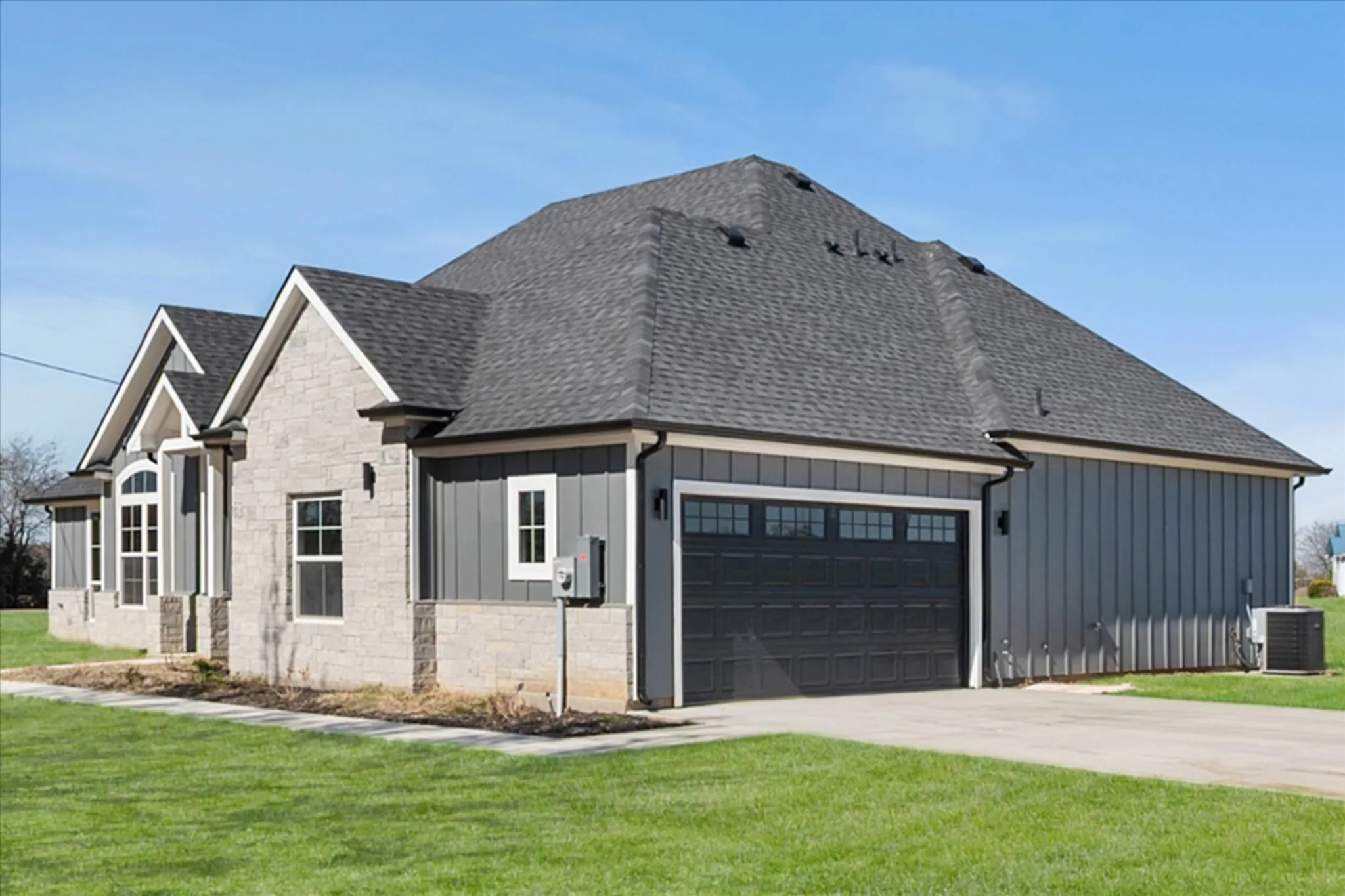 Single Family Residence For Sale in Johnson County , 4609 County Road 206, Grandview, Texas 76050, 4 Bedroom, 3 Bathroom, 2 Garage spaces, 1,955 Sqft, built in 2025, New Construction - Complete, mls#21193656, Real Estate Agent in Grandview, Homes For Sale in Johnson county, Homes For Sale in Grandview, Realtor in Grandview Texas, Real Estate Brokerage Independent Realty Texas, Luminita Cordes Realtor