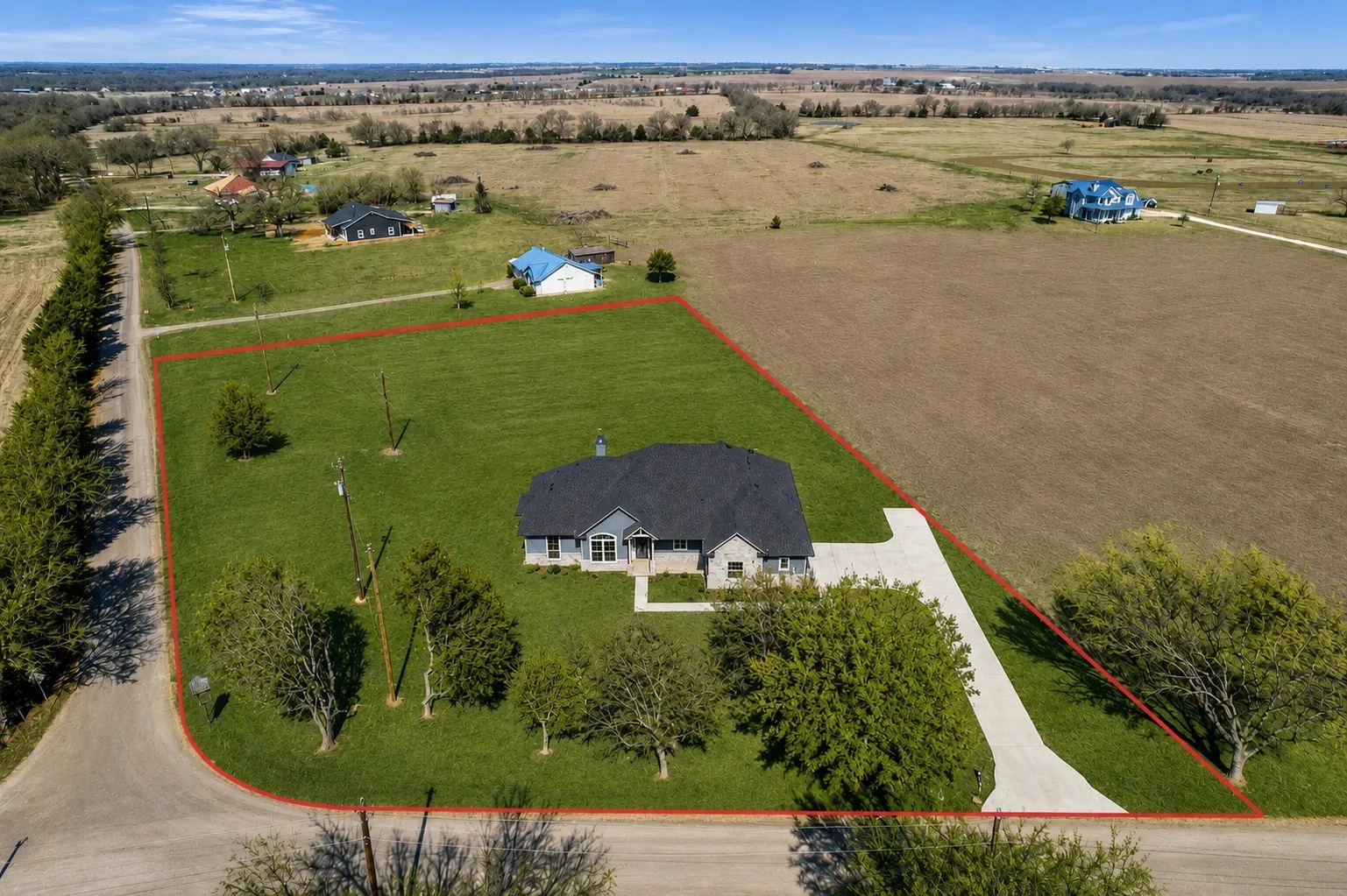 Single Family Residence For Sale in Johnson County , 4609 County Road 206, Grandview, Texas 76050, 4 Bedroom, 3 Bathroom, 2 Garage spaces, 1,955 Sqft, built in 2025, New Construction - Complete, mls#21193656, Real Estate Agent in Grandview, Homes For Sale in Johnson county, Homes For Sale in Grandview, Realtor in Grandview Texas, Real Estate Brokerage Independent Realty Texas, Luminita Cordes Realtor