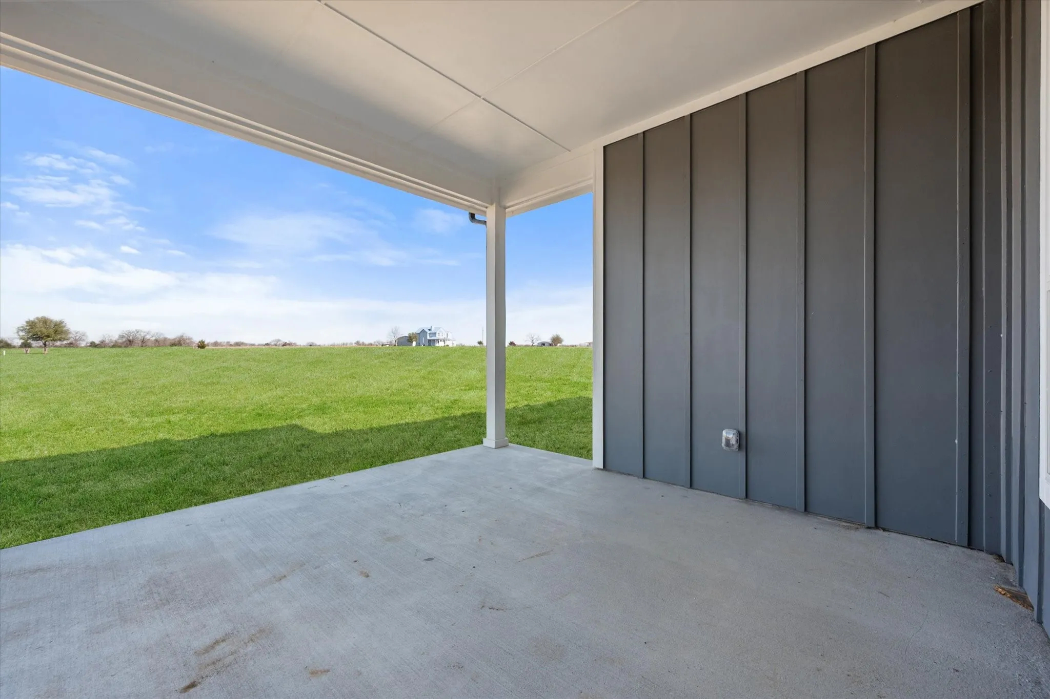 Single Family Residence For Sale in Johnson County , 4609 County Road 206, Grandview, Texas 76050, 4 Bedroom, 3 Bathroom, 2 Garage spaces, 1,955 Sqft, built in 2025, New Construction - Complete, mls#21193656, Real Estate Agent in Grandview, Homes For Sale in Johnson county, Homes For Sale in Grandview, Realtor in Grandview Texas, Real Estate Brokerage Independent Realty Texas, Luminita Cordes Realtor