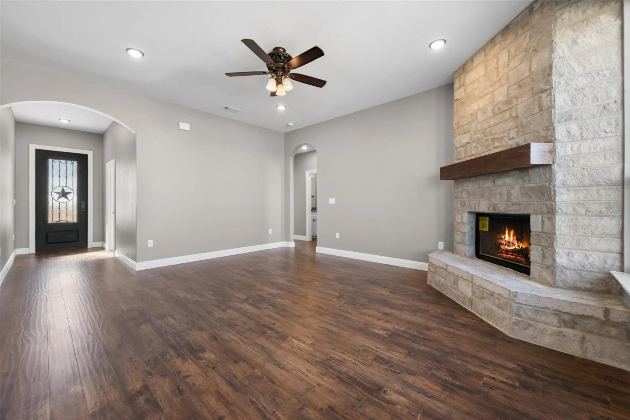 Single Family Residence For Sale in Johnson County , 4609 County Road 206, Grandview, Texas 76050, 4 Bedroom, 3 Bathroom, 2 Garage spaces, 1,955 Sqft, built in 2025, New Construction - Complete, mls#21193656, Real Estate Agent in Grandview, Homes For Sale in Johnson county, Homes For Sale in Grandview, Realtor in Grandview Texas, Real Estate Brokerage Independent Realty Texas, Luminita Cordes Realtor