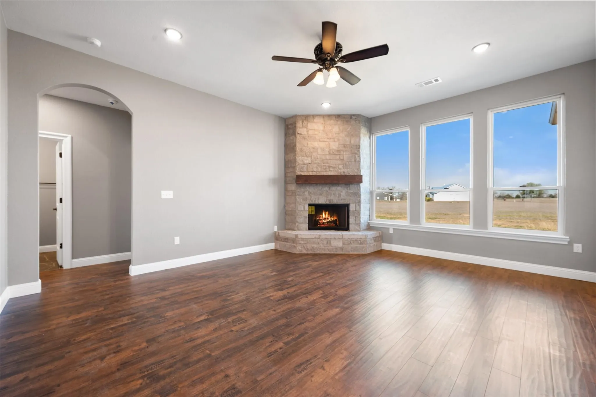 Single Family Residence For Sale in Johnson County , 4609 County Road 206, Grandview, Texas 76050, 4 Bedroom, 3 Bathroom, 2 Garage spaces, 1,955 Sqft, built in 2025, New Construction - Complete, mls#21193656, Real Estate Agent in Grandview, Homes For Sale in Johnson county, Homes For Sale in Grandview, Realtor in Grandview Texas, Real Estate Brokerage Independent Realty Texas, Luminita Cordes Realtor