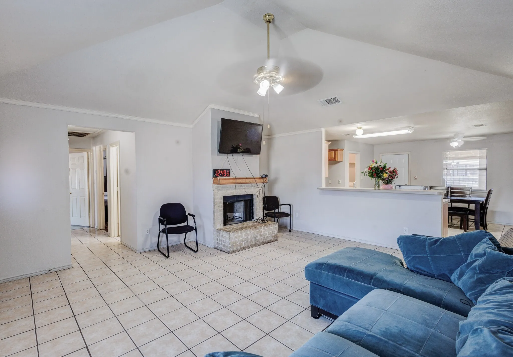 Single Family Residence For Sale in Dallas County , 5118 Wesley Chapel Lane, Dallas, Texas 75236, 3 Bedroom, 2 Bathroom, 2 Garage spaces, 1,383 Sqft, built in 2001, mls#21193820, Real Estate Agent in Dallas, Homes For Sale in Dallas county, Homes For Sale in Dallas, Realtor in Dallas Texas, Real Estate Brokerage Independent Realty Texas, Luminita Cordes Realtor