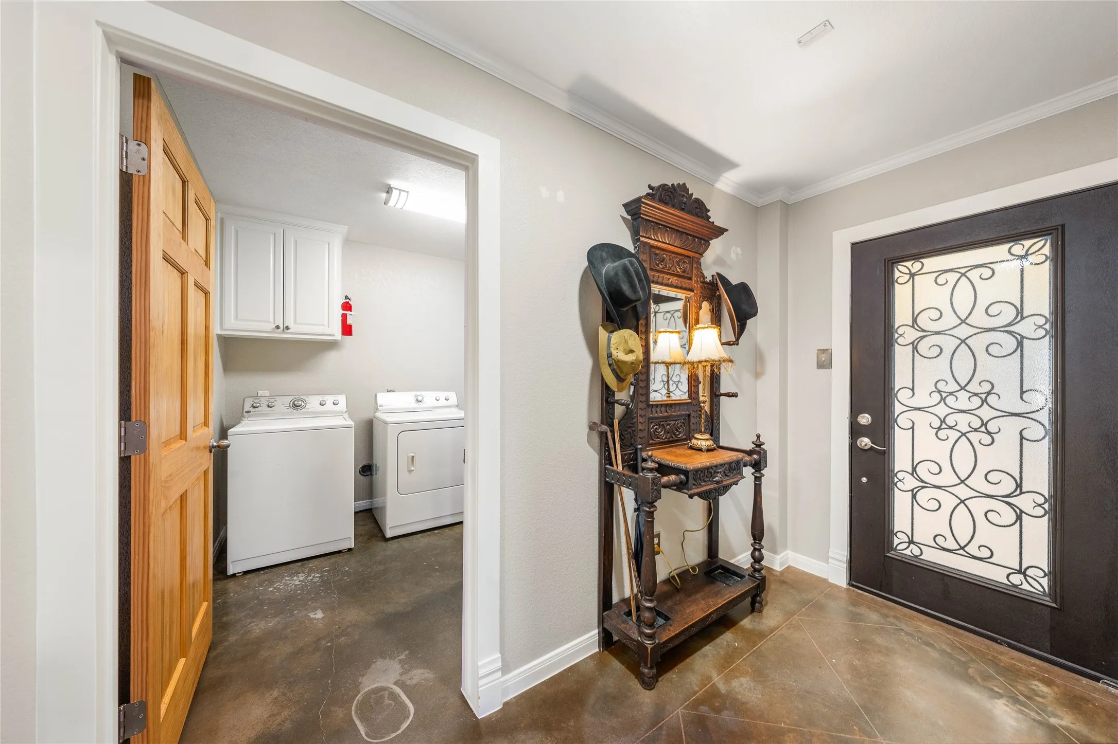 Farm For Sale in Mc Lennan County , 2820 Talbert Ranch Road, China Spring, Texas 76633, 4 Bedrooms, 3 Bathrooms, 4 Garage spaces, 2,868 Sqft, built in 2002, Price $1,600,000, mls#21193328, Real Estate Agent in China Spring, Homes For Sale in Mc Lennan county, Homes For Sale in China Spring, Realtor in China Spring Texas, Real Estate Brokerage Independent Realty Texas, Luminita Cordes Realtor
