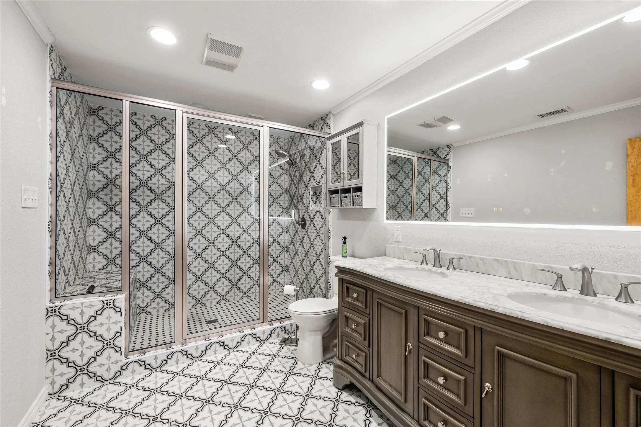 Farm For Sale in Mc Lennan County , 2820 Talbert Ranch Road, China Spring, Texas 76633, 4 Bedrooms, 3 Bathrooms, 4 Garage spaces, 2,868 Sqft, built in 2002, Price $1,600,000, mls#21193328, Real Estate Agent in China Spring, Homes For Sale in Mc Lennan county, Homes For Sale in China Spring, Realtor in China Spring Texas, Real Estate Brokerage Independent Realty Texas, Luminita Cordes Realtor
