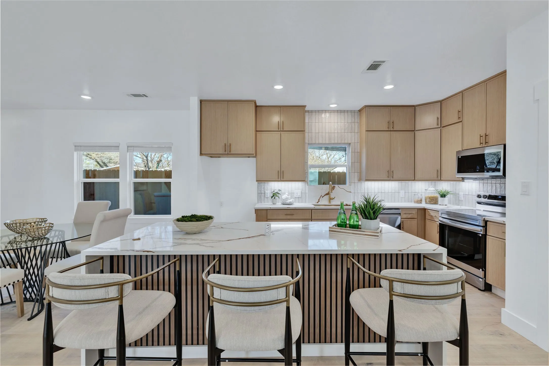 Single Family Residence For Sale in Collin County , 414 Wilson Street, Mc Kinney, Texas 75069, 4 Bedroom, 3 Bathroom, 2 Garage spaces, 2,600 Sqft, built in 2026, New Construction - Complete, mls#21190210, Real Estate Agent in Mc Kinney, Homes For Sale in Collin county, Homes For Sale in Mc Kinney, Realtor in Mc Kinney Texas, Real Estate Brokerage Independent Realty Texas, Luminita Cordes Realtor