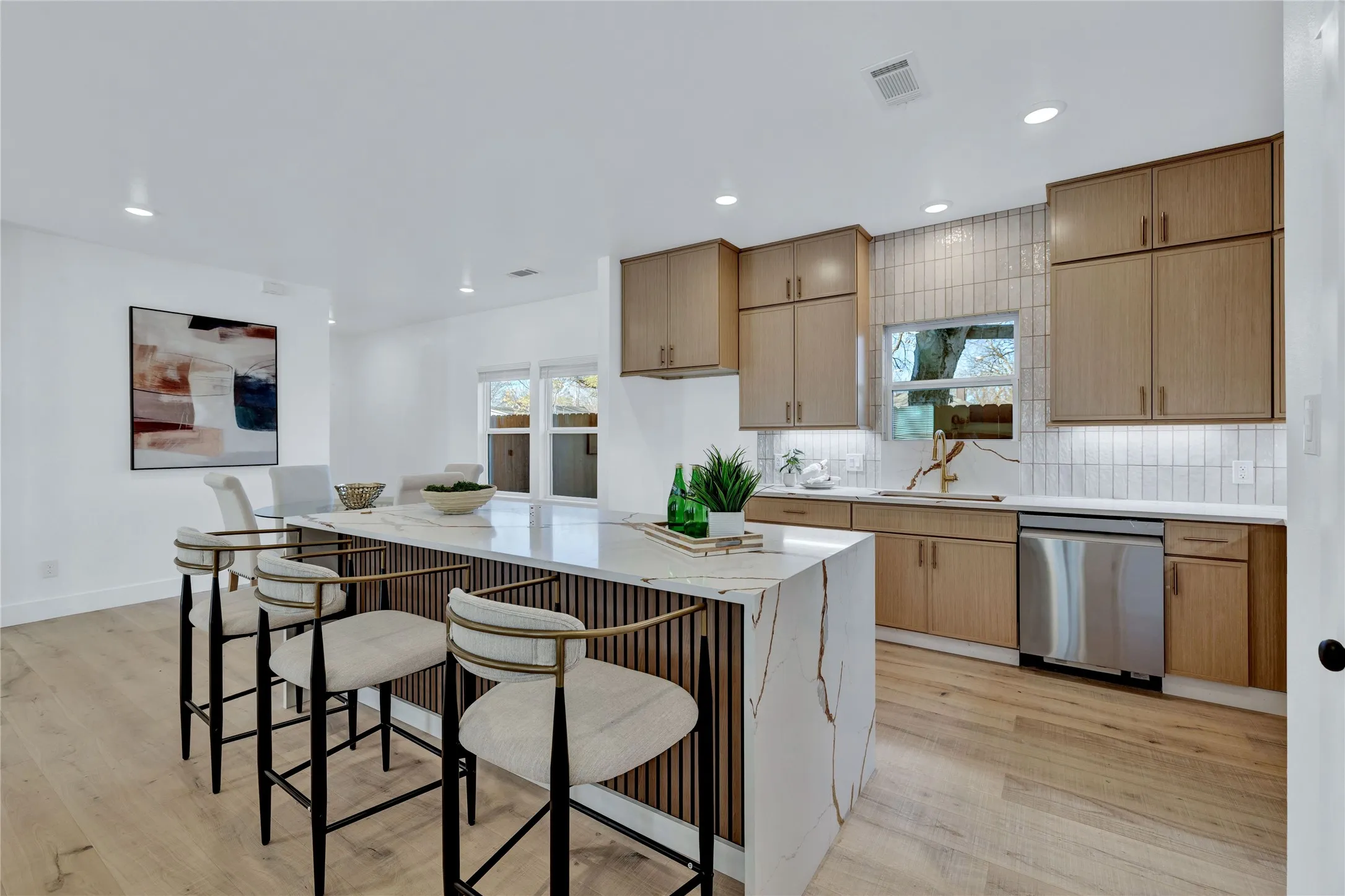 Single Family Residence For Sale in Collin County , 414 Wilson Street, Mc Kinney, Texas 75069, 4 Bedroom, 3 Bathroom, 2 Garage spaces, 2,600 Sqft, built in 2026, New Construction - Complete, mls#21190210, Real Estate Agent in Mc Kinney, Homes For Sale in Collin county, Homes For Sale in Mc Kinney, Realtor in Mc Kinney Texas, Real Estate Brokerage Independent Realty Texas, Luminita Cordes Realtor