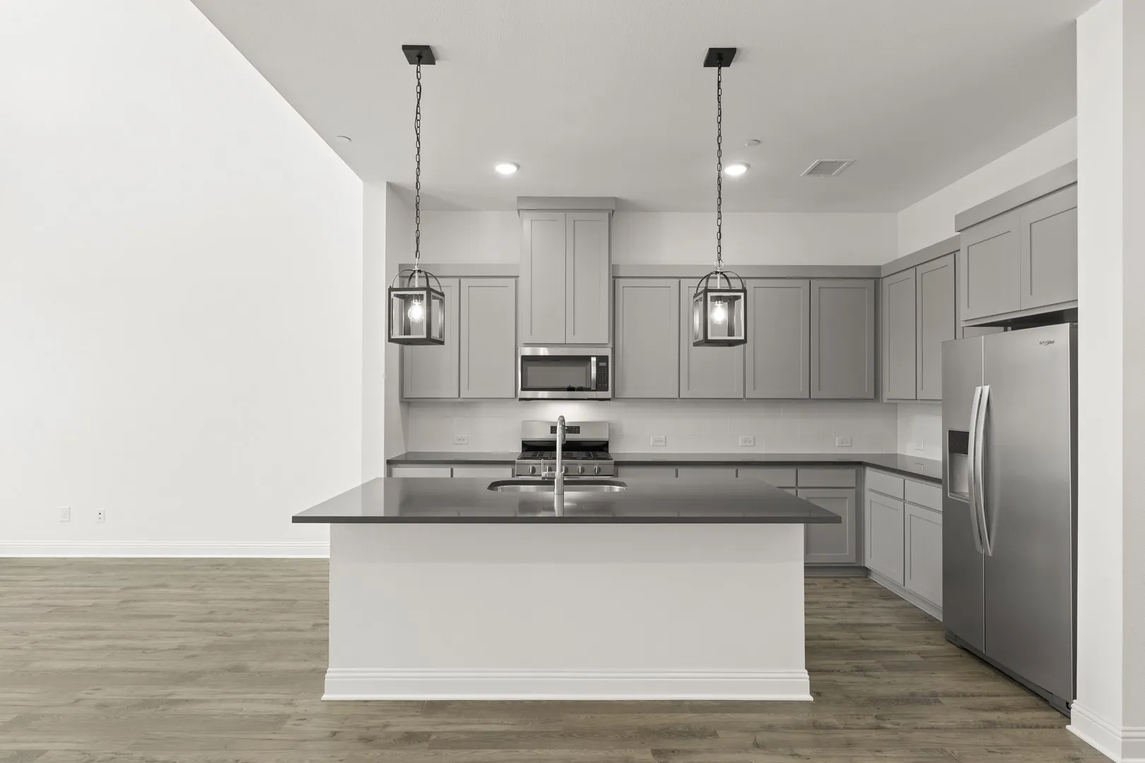 07. 2522 Campden - Kitchen