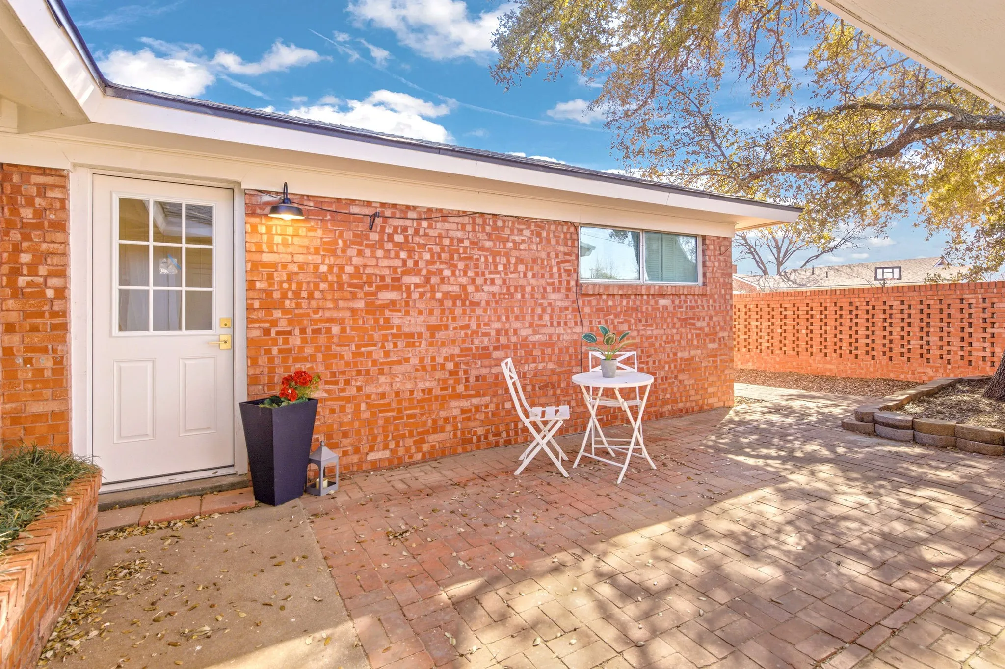 Single Family Residence For Sale in Nolan County , 1200 E 13th Street, Sweetwater, Texas 79556, 3 Bedroom, 4 Bathroom, Garage spaces, 2,987 Sqft, built in 0, mls#21193698, Real Estate Agent in Sweetwater, Homes For Sale in Nolan county, Homes For Sale in Sweetwater, Realtor in Sweetwater Texas, Real Estate Brokerage Independent Realty Texas, Luminita Cordes Realtor