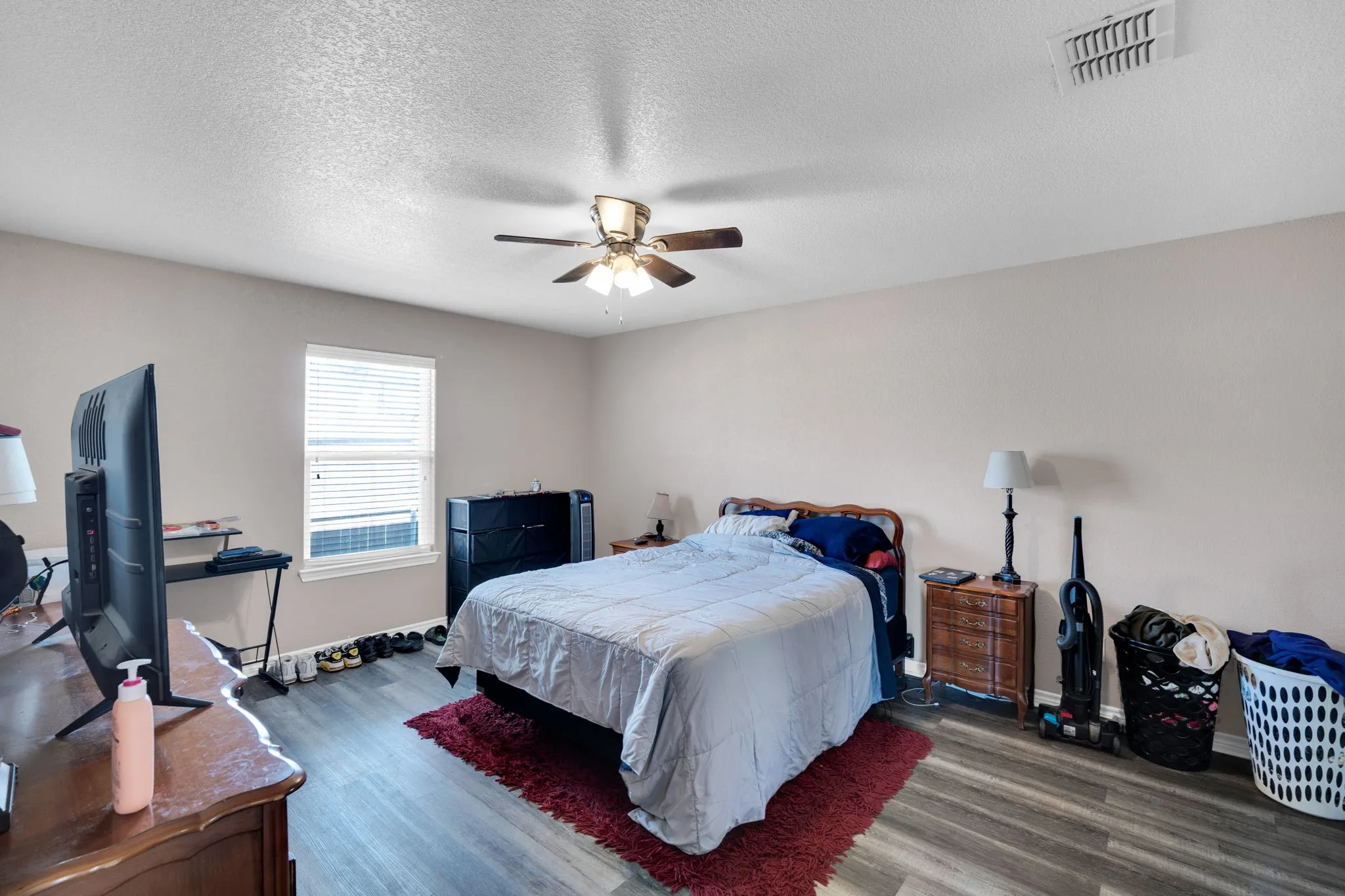 Single Family Residence For Sale in Johnson County , 106 W Adair Street, Alvarado, Texas 76009, 3 Bedroom, 2 Bathroom, Garage spaces, 1,230 Sqft, built in 2016, Preowned, mls#21178161, Real Estate Agent in Alvarado, Homes For Sale in Johnson county, Homes For Sale in Alvarado, Realtor in Alvarado Texas, Real Estate Brokerage Independent Realty Texas, Luminita Cordes Realtor