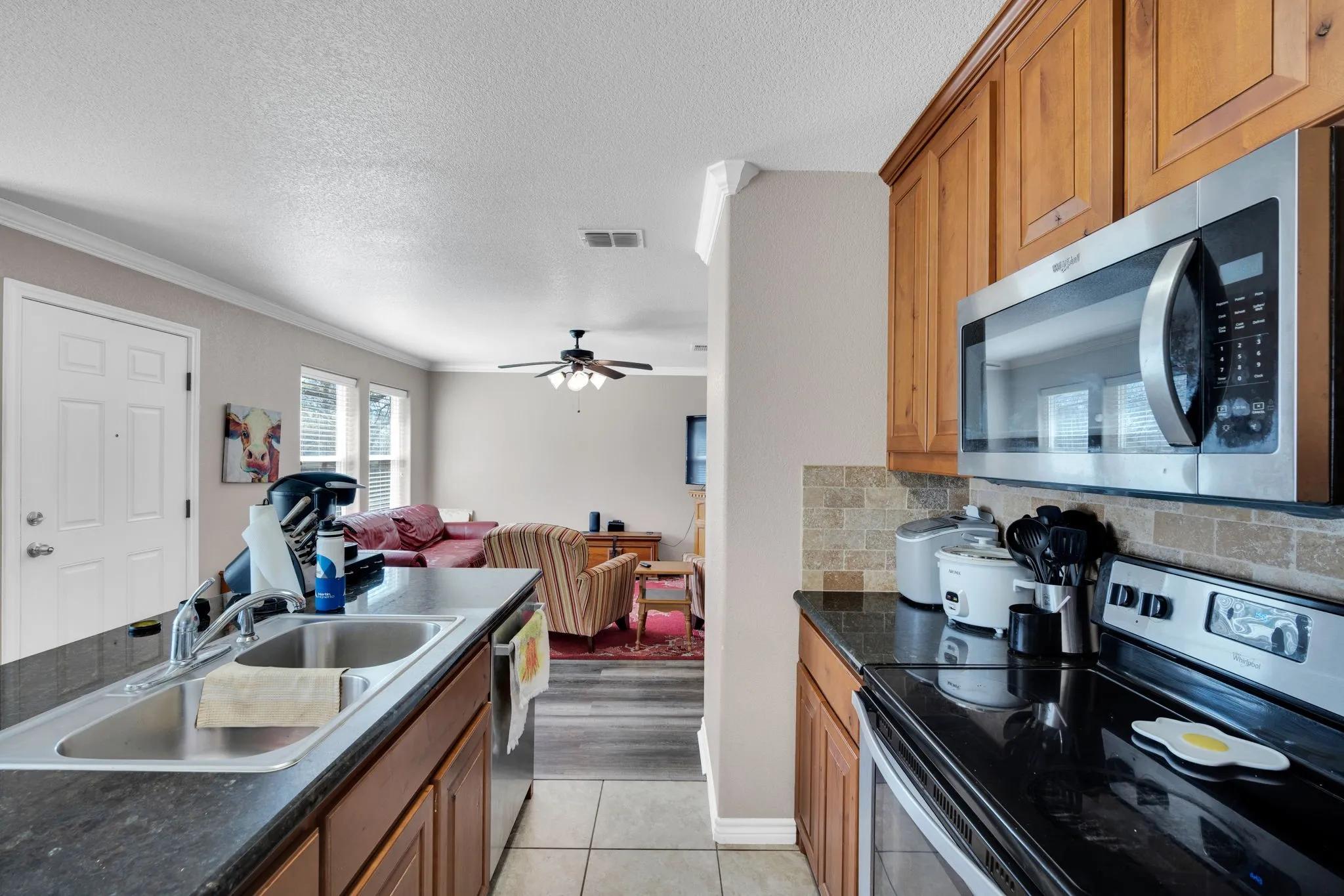 Single Family Residence For Sale in Johnson County , 106 W Adair Street, Alvarado, Texas 76009, 3 Bedroom, 2 Bathroom, Garage spaces, 1,230 Sqft, built in 2016, Preowned, mls#21178161, Real Estate Agent in Alvarado, Homes For Sale in Johnson county, Homes For Sale in Alvarado, Realtor in Alvarado Texas, Real Estate Brokerage Independent Realty Texas, Luminita Cordes Realtor
