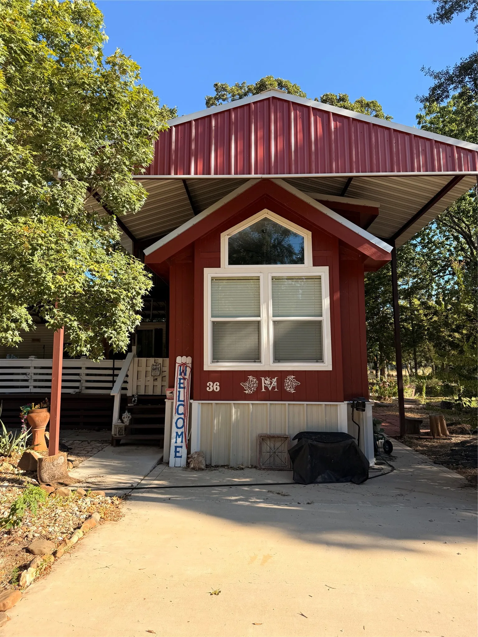Manufactured Home For Sale in Wood County , 6435 N Fm 17 Lots 34-39, Yantis, Texas 75497, 2 Bedroom, 3 Bathroom, 2 Garage spaces, 1,000 Sqft, built in 2022, mls#21193879, Real Estate Agent in Yantis, Homes For Sale in Wood county, Homes For Sale in Yantis, Realtor in Yantis Texas, Real Estate Brokerage Independent Realty Texas, Luminita Cordes Realtor