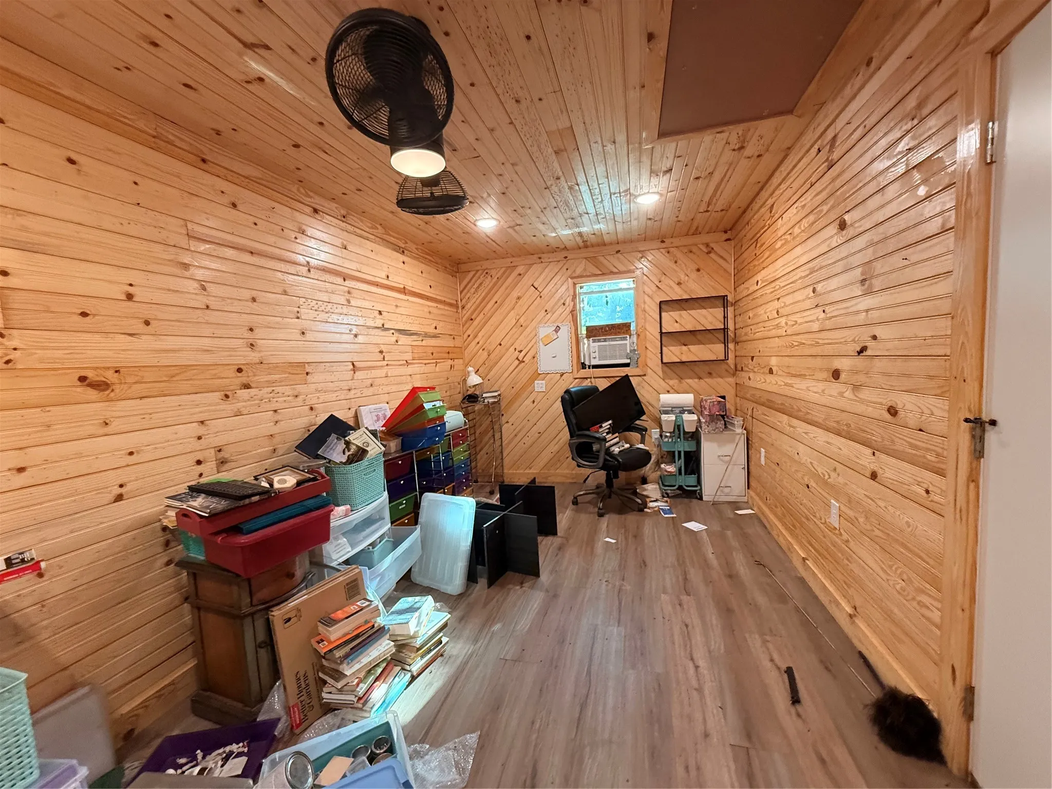 Manufactured Home For Sale in Wood County , 6435 N Fm 17 Lots 34-39, Yantis, Texas 75497, 2 Bedroom, 3 Bathroom, 2 Garage spaces, 1,000 Sqft, built in 2022, mls#21193879, Real Estate Agent in Yantis, Homes For Sale in Wood county, Homes For Sale in Yantis, Realtor in Yantis Texas, Real Estate Brokerage Independent Realty Texas, Luminita Cordes Realtor