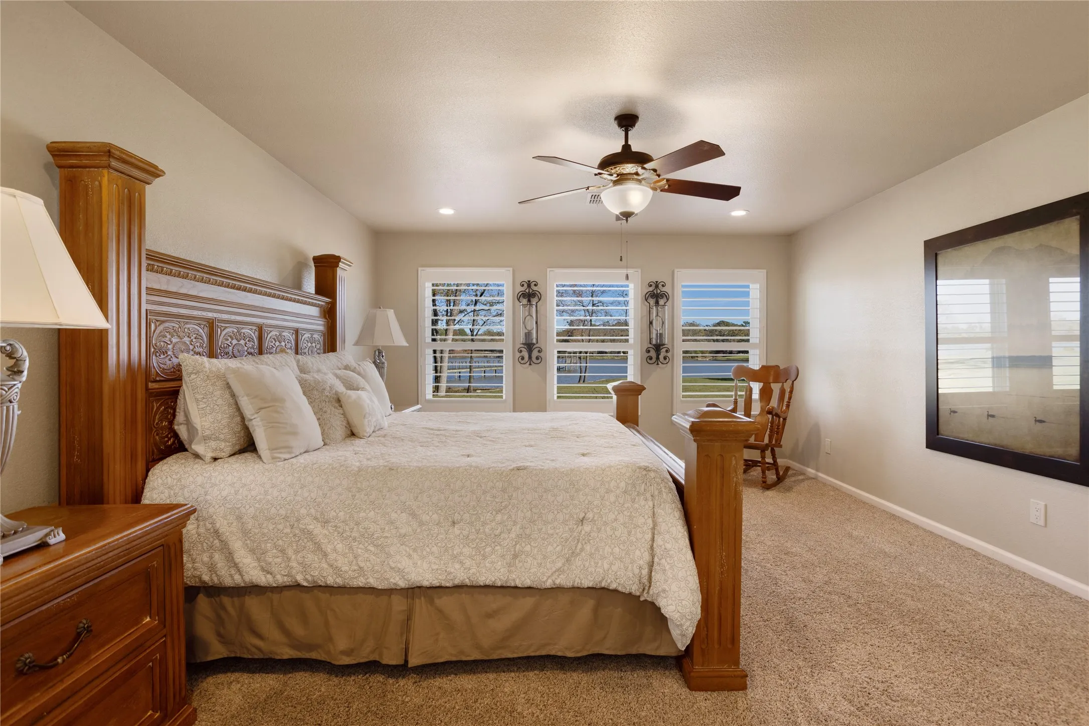 Single Family Residence For Sale in Red River (TX) County , 324 County Road 3172, Clarksville, Texas 75426, 3 Bedroom, 2 Bathroom, 2 Garage spaces, 2,389 Sqft, built in 2018, Preowned, Price $449,900, mls#21193924, Real Estate Agent in Clarksville, Homes For Sale in Red River (TX) county, Homes For Sale in Clarksville, Realtor in Clarksville Texas, Real Estate Brokerage Independent Realty Texas, Luminita Cordes Realtor