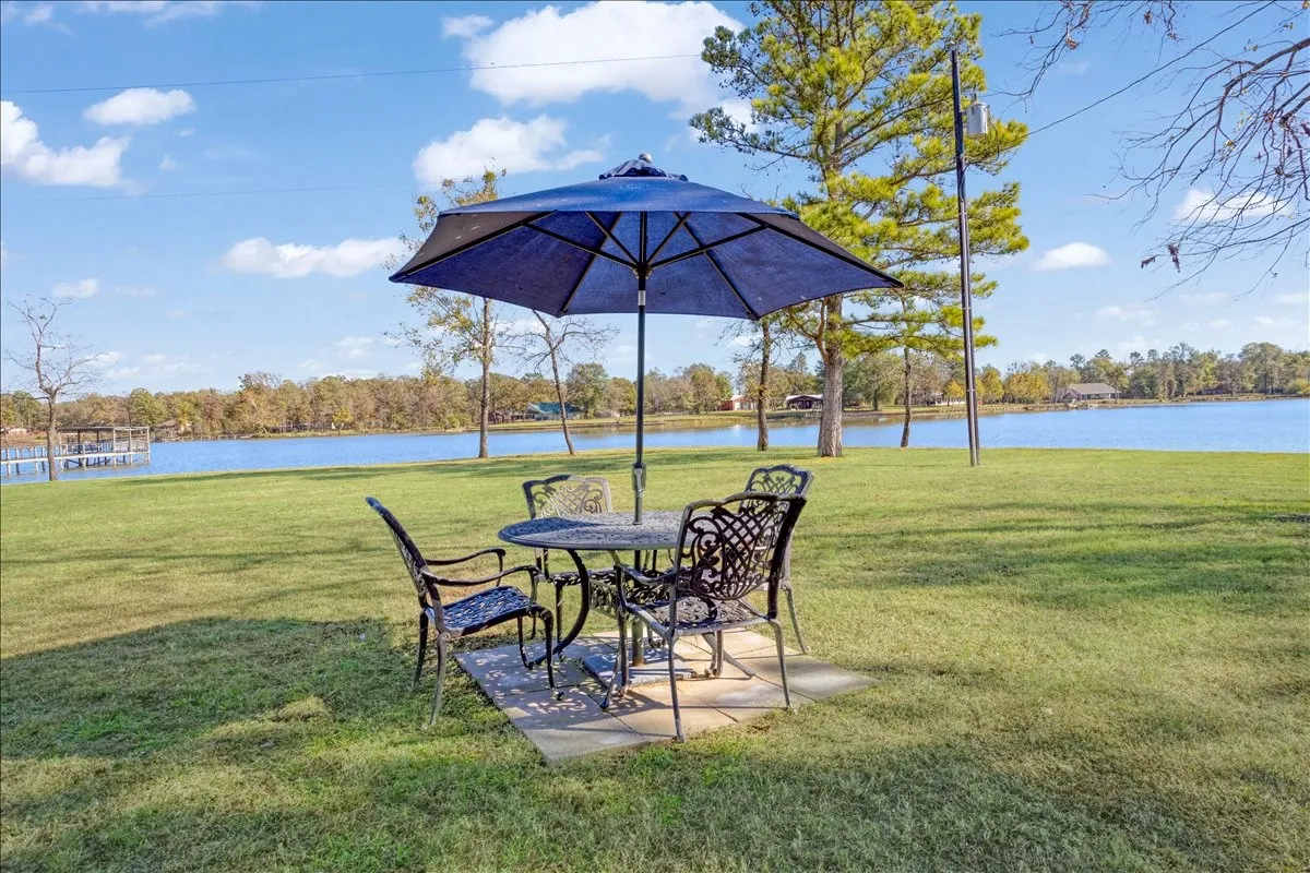 Single Family Residence For Sale in Red River (TX) County , 324 County Road 3172, Clarksville, Texas 75426, 3 Bedroom, 2 Bathroom, 2 Garage spaces, 2,389 Sqft, built in 2018, Preowned, Price $449,900, mls#21193924, Real Estate Agent in Clarksville, Homes For Sale in Red River (TX) county, Homes For Sale in Clarksville, Realtor in Clarksville Texas, Real Estate Brokerage Independent Realty Texas, Luminita Cordes Realtor