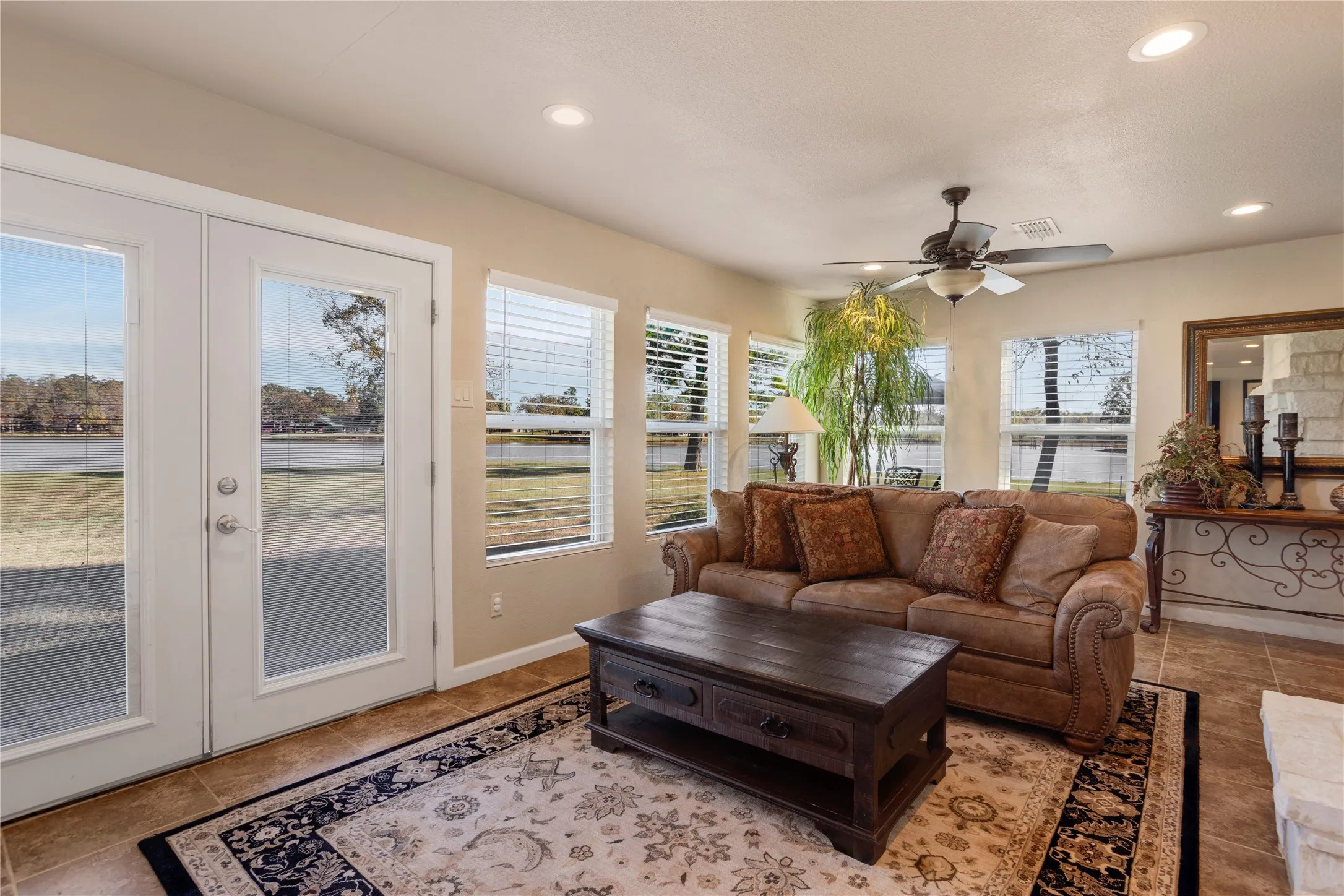 Single Family Residence For Sale in Red River (TX) County , 324 County Road 3172, Clarksville, Texas 75426, 3 Bedroom, 2 Bathroom, 2 Garage spaces, 2,389 Sqft, built in 2018, Preowned, Price $449,900, mls#21193924, Real Estate Agent in Clarksville, Homes For Sale in Red River (TX) county, Homes For Sale in Clarksville, Realtor in Clarksville Texas, Real Estate Brokerage Independent Realty Texas, Luminita Cordes Realtor