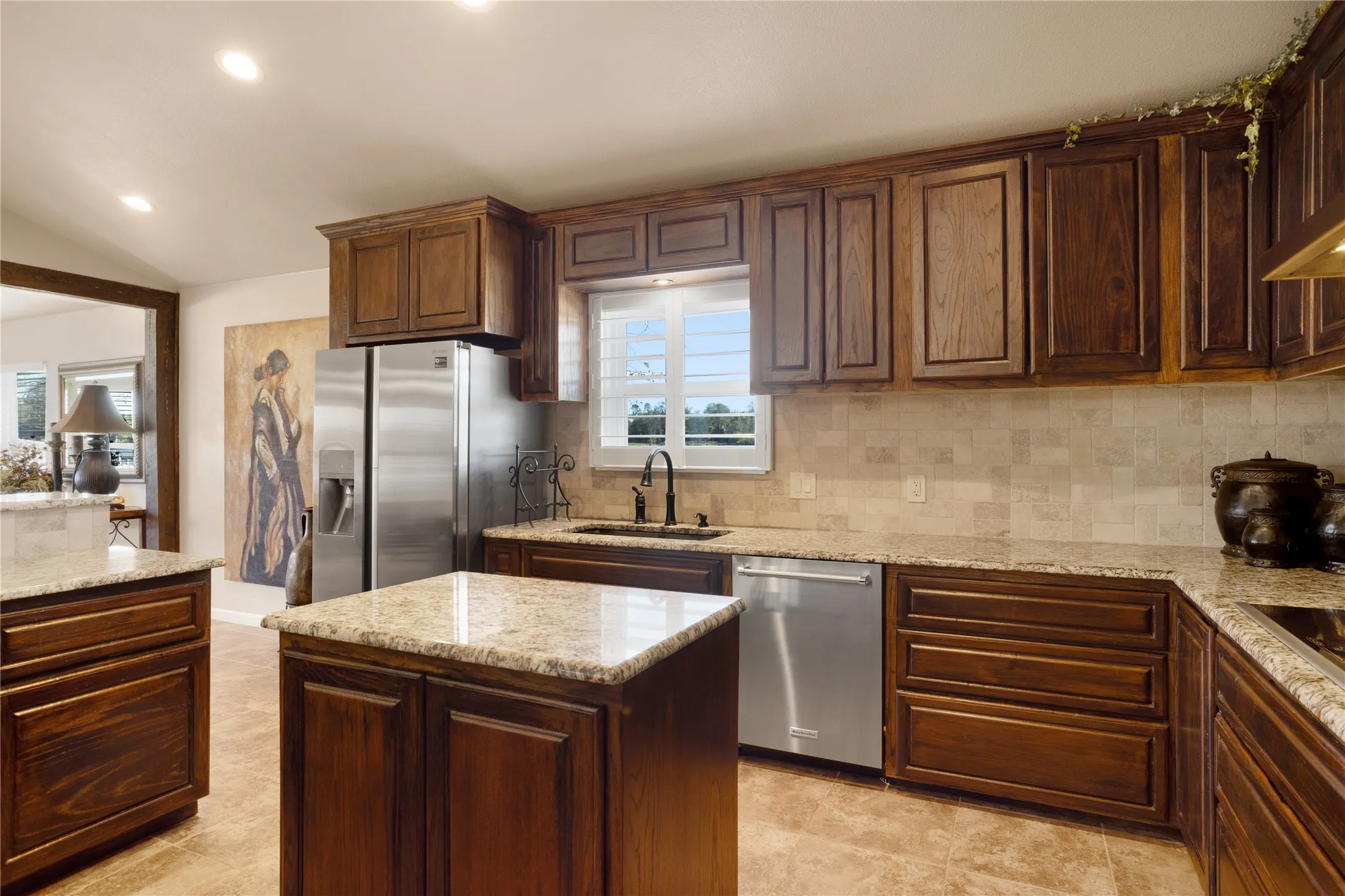 Single Family Residence For Sale in Red River (TX) County , 324 County Road 3172, Clarksville, Texas 75426, 3 Bedroom, 2 Bathroom, 2 Garage spaces, 2,389 Sqft, built in 2018, Preowned, Price $449,900, mls#21193924, Real Estate Agent in Clarksville, Homes For Sale in Red River (TX) county, Homes For Sale in Clarksville, Realtor in Clarksville Texas, Real Estate Brokerage Independent Realty Texas, Luminita Cordes Realtor