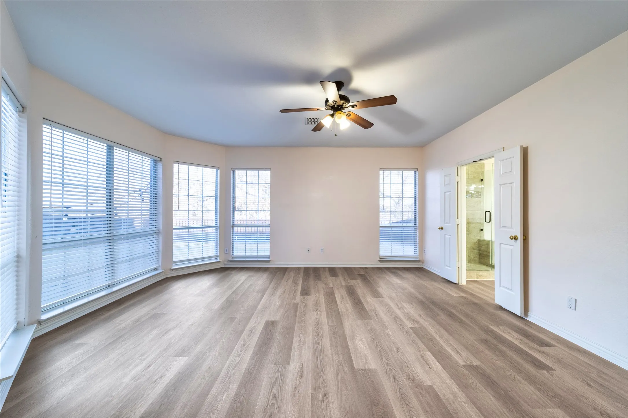 Single Family Residence For Sale in Collin County , 3812 Oxbow Creek Lane, Plano, Texas 75074, 5 Bedroom, 4 Bathroom, 2 Garage spaces, 3,251 Sqft, built in 2000, mls#21189154, Real Estate Agent in Plano, Homes For Sale in Collin county, Homes For Sale in Plano, Realtor in Plano Texas, Real Estate Brokerage Independent Realty Texas, Luminita Cordes Realtor
