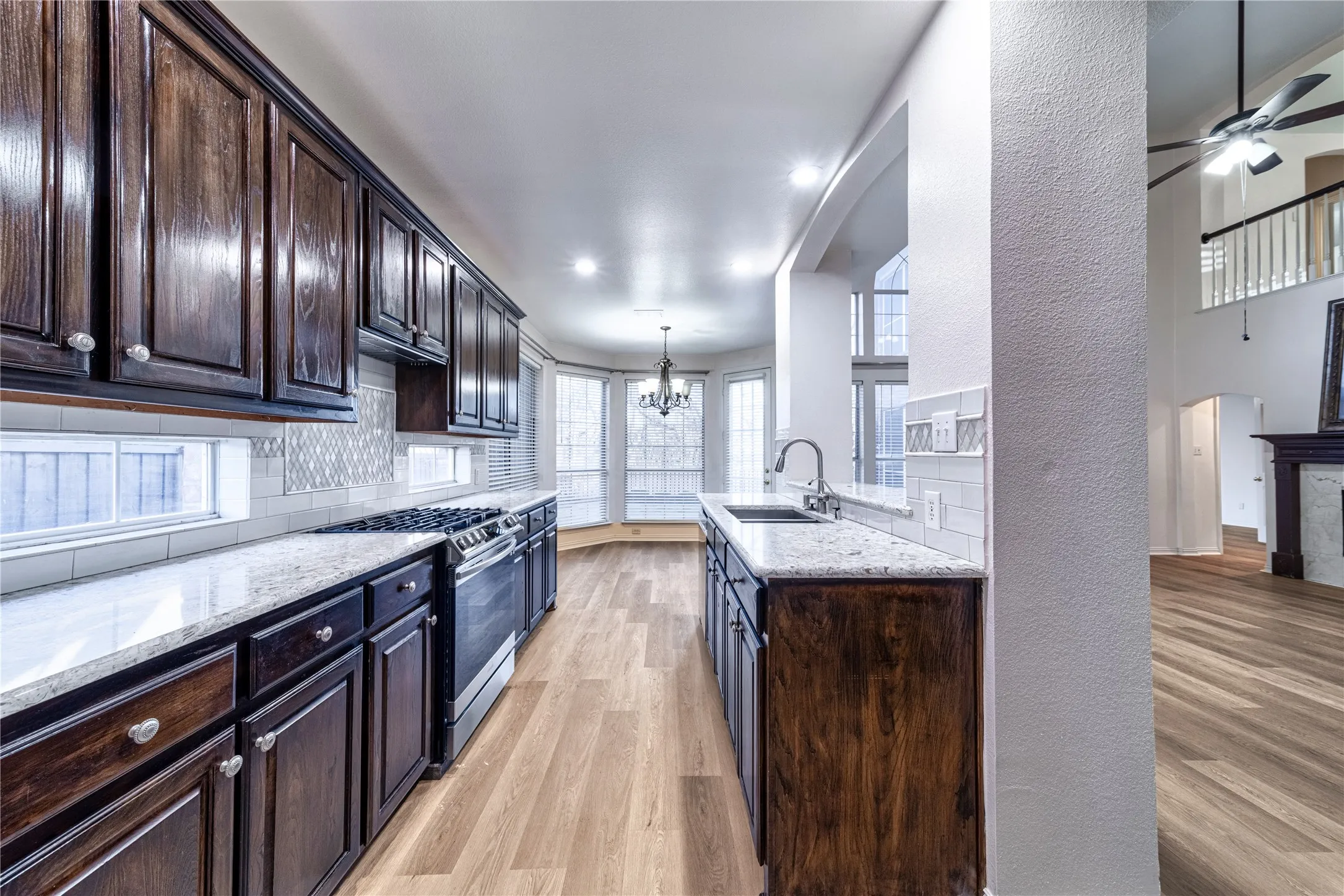 Single Family Residence For Sale in Collin County , 3812 Oxbow Creek Lane, Plano, Texas 75074, 5 Bedroom, 4 Bathroom, 2 Garage spaces, 3,251 Sqft, built in 2000, mls#21189154, Real Estate Agent in Plano, Homes For Sale in Collin county, Homes For Sale in Plano, Realtor in Plano Texas, Real Estate Brokerage Independent Realty Texas, Luminita Cordes Realtor