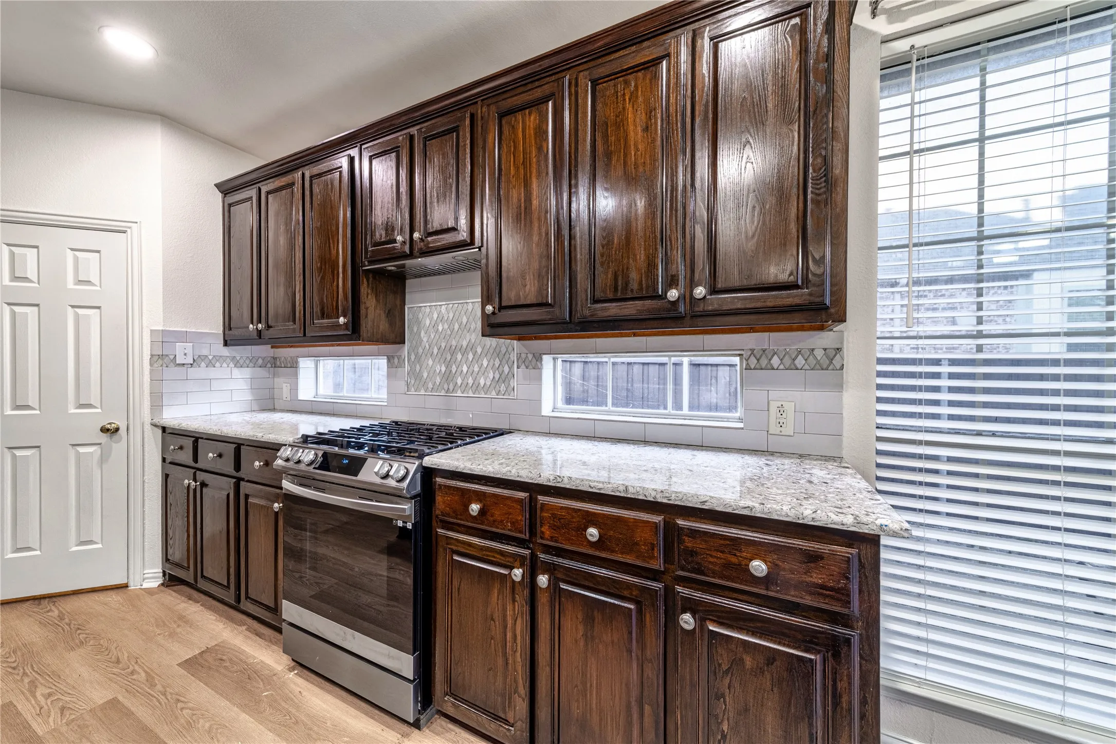 Single Family Residence For Sale in Collin County , 3812 Oxbow Creek Lane, Plano, Texas 75074, 5 Bedroom, 4 Bathroom, 2 Garage spaces, 3,251 Sqft, built in 2000, mls#21189154, Real Estate Agent in Plano, Homes For Sale in Collin county, Homes For Sale in Plano, Realtor in Plano Texas, Real Estate Brokerage Independent Realty Texas, Luminita Cordes Realtor
