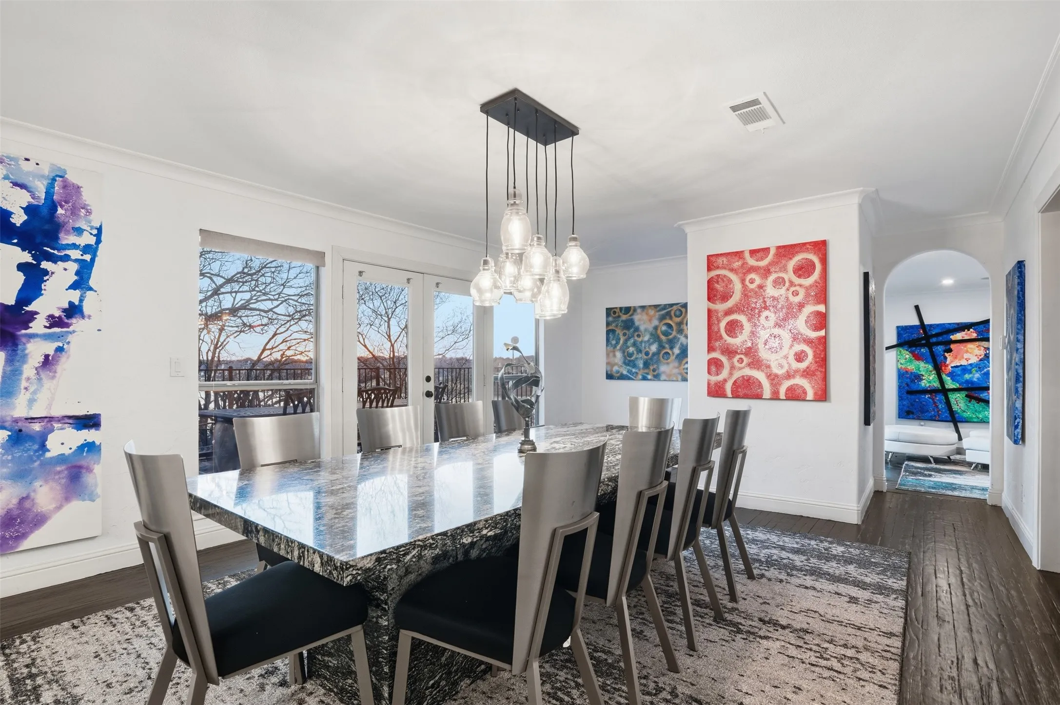 Single Family Residence For Sale in Denton County , 117 Scenic Drive, Highland Village, Texas 75077, 5 Bedroom, 5 Bathroom, 2 Garage spaces, 5,698 Sqft, built in 2006, Preowned, mls#21193610, Real Estate Agent in Highland Village, Homes For Sale in Denton county, Homes For Sale in Highland Village, Realtor in Highland Village Texas, Real Estate Brokerage Independent Realty Texas, Luminita Cordes Realtor