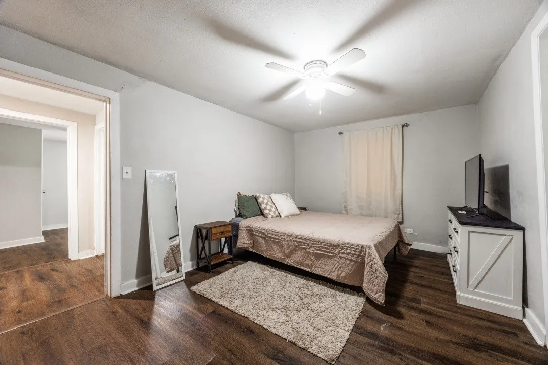 Single Family Residence For Sale in Fannin County , 308 N Bois D Arc Street, Savoy, Texas 75479, 3 Bedroom, 1 Bathroom, Garage spaces, 1,245 Sqft, built in 1950, mls#21194017, Real Estate Agent in Savoy, Homes For Sale in Fannin county, Homes For Sale in Savoy, Realtor in Savoy Texas, Real Estate Brokerage Independent Realty Texas, Luminita Cordes Realtor