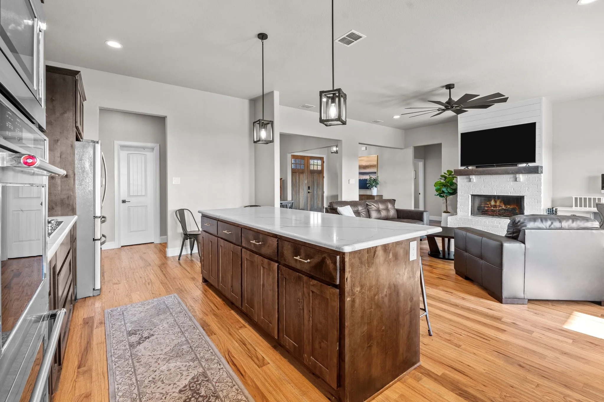 Single Family Residence For Sale in Parker County , 2100 Shady Grove Road, Weatherford, Texas 76088, 4 Bedroom, 3 Bathroom, 2 Garage spaces, 2,467 Sqft, built in 2023, mls#21194053, Real Estate Agent in Weatherford, Homes For Sale in Parker county, Homes For Sale in Weatherford, Realtor in Weatherford Texas, Real Estate Brokerage Independent Realty Texas, Luminita Cordes Realtor