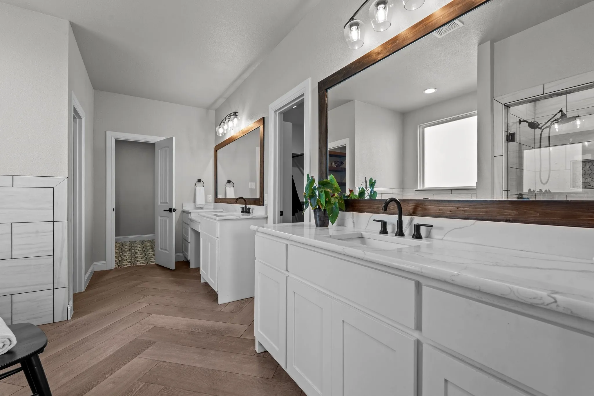 Single Family Residence For Sale in Parker County , 2100 Shady Grove Road, Weatherford, Texas 76088, 4 Bedroom, 3 Bathroom, 2 Garage spaces, 2,467 Sqft, built in 2023, mls#21194053, Real Estate Agent in Weatherford, Homes For Sale in Parker county, Homes For Sale in Weatherford, Realtor in Weatherford Texas, Real Estate Brokerage Independent Realty Texas, Luminita Cordes Realtor