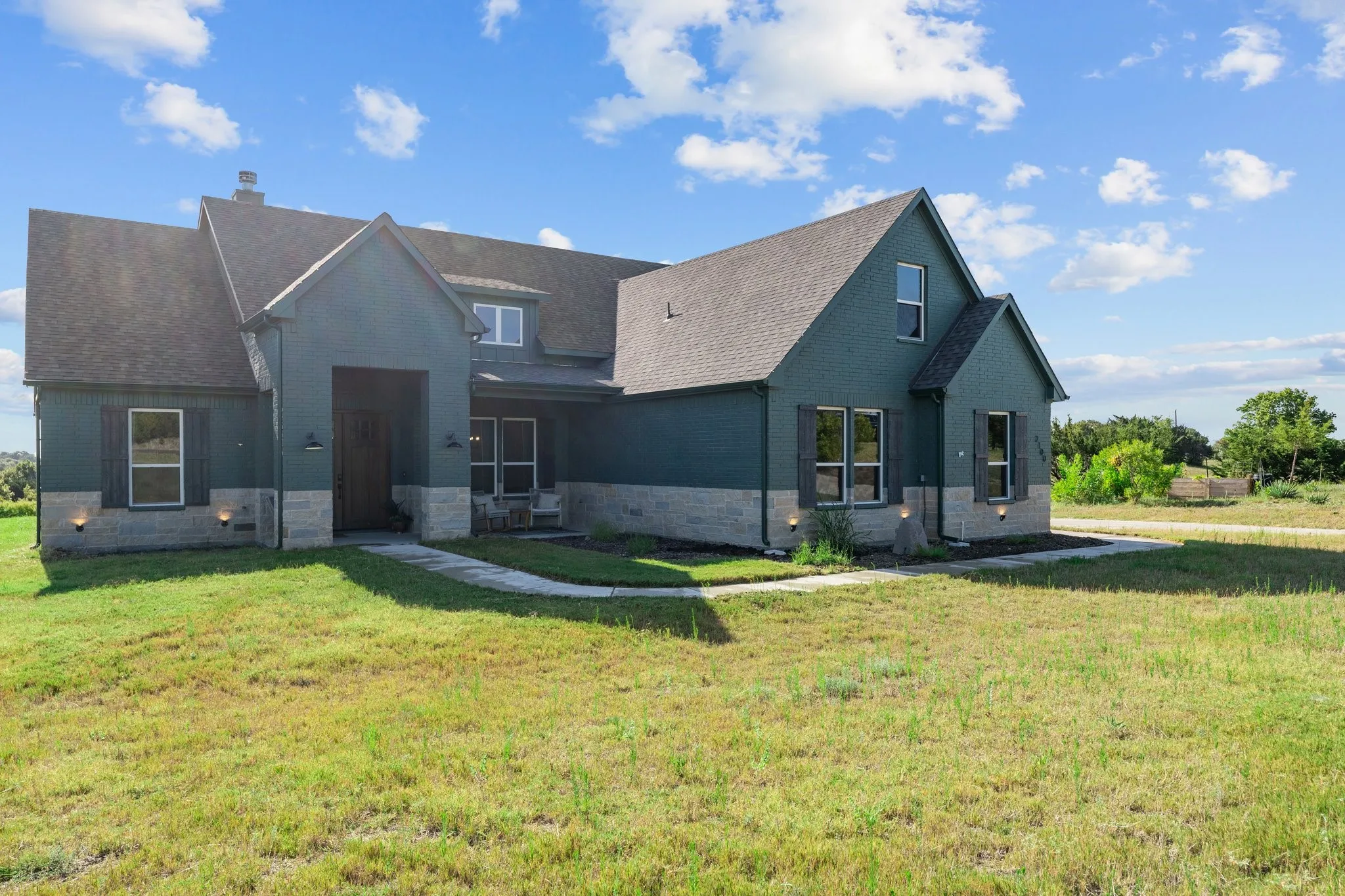 Single Family Residence For Sale in Parker County , 2100 Shady Grove Road, Weatherford, Texas 76088, 4 Bedroom, 3 Bathroom, 2 Garage spaces, 2,467 Sqft, built in 2023, mls#21194053, Real Estate Agent in Weatherford, Homes For Sale in Parker county, Homes For Sale in Weatherford, Realtor in Weatherford Texas, Real Estate Brokerage Independent Realty Texas, Luminita Cordes Realtor
