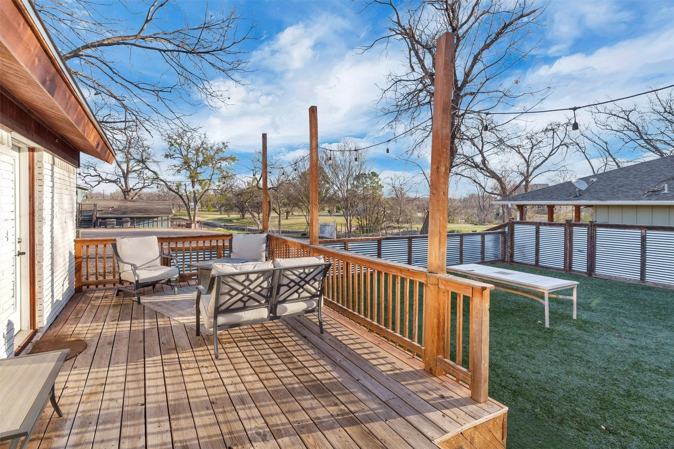 Hotel/Motel For Sale in Hood County , 212 N Crockett Street, Granbury, Texas 76048, 0, 0, Garage spaces, 0 Sqft, built in 1964, Preowned, mls#21191680, Real Estate Agent in Granbury, Homes For Sale in Hood county, Homes For Sale in Granbury, Realtor in Granbury Texas, Real Estate Brokerage Independent Realty Texas, Luminita Cordes Realtor
