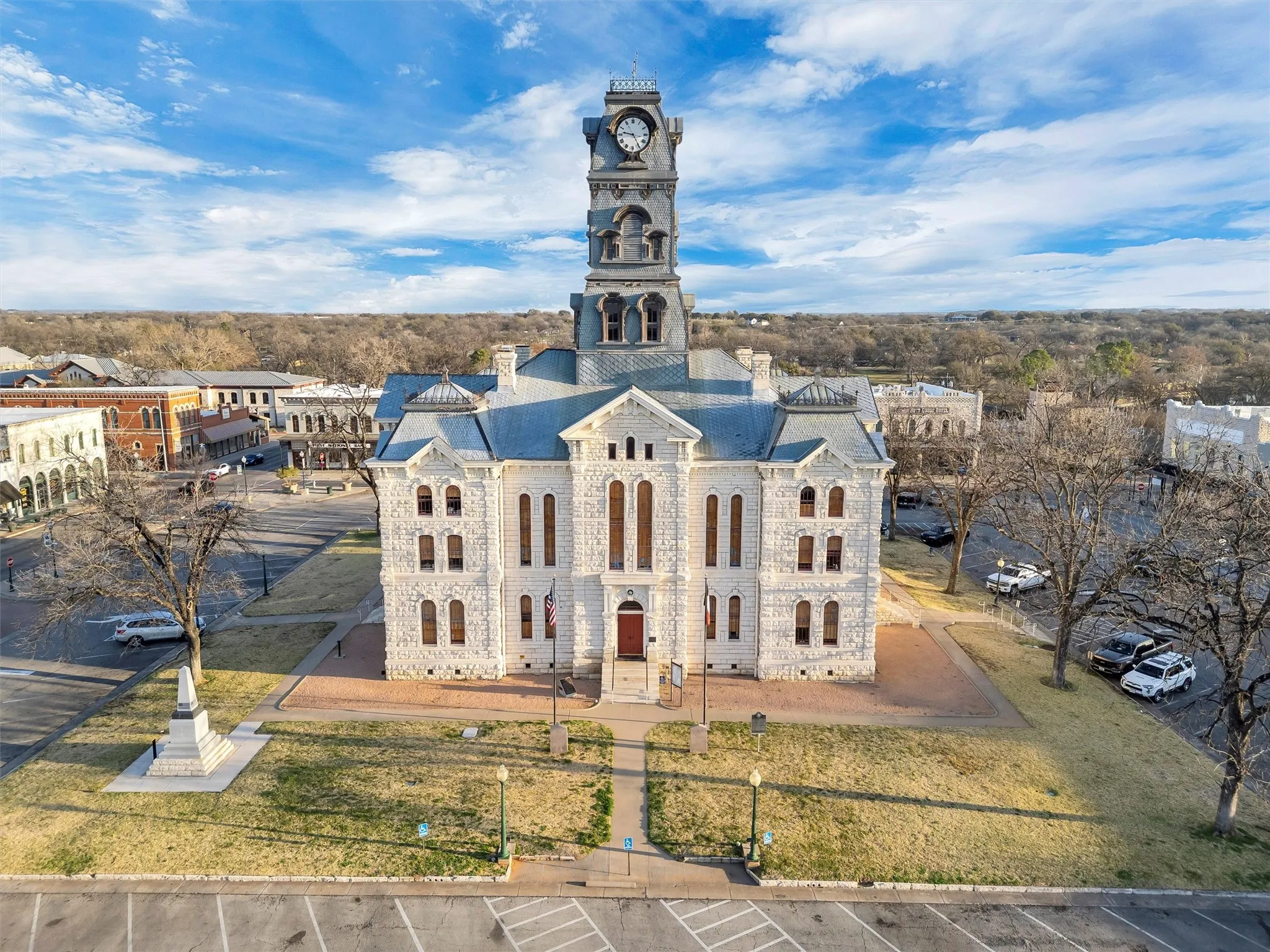 Hotel/Motel For Sale in Hood County , 212 N Crockett Street, Granbury, Texas 76048, 0, 0, Garage spaces, 0 Sqft, built in 1964, Preowned, mls#21191680, Real Estate Agent in Granbury, Homes For Sale in Hood county, Homes For Sale in Granbury, Realtor in Granbury Texas, Real Estate Brokerage Independent Realty Texas, Luminita Cordes Realtor