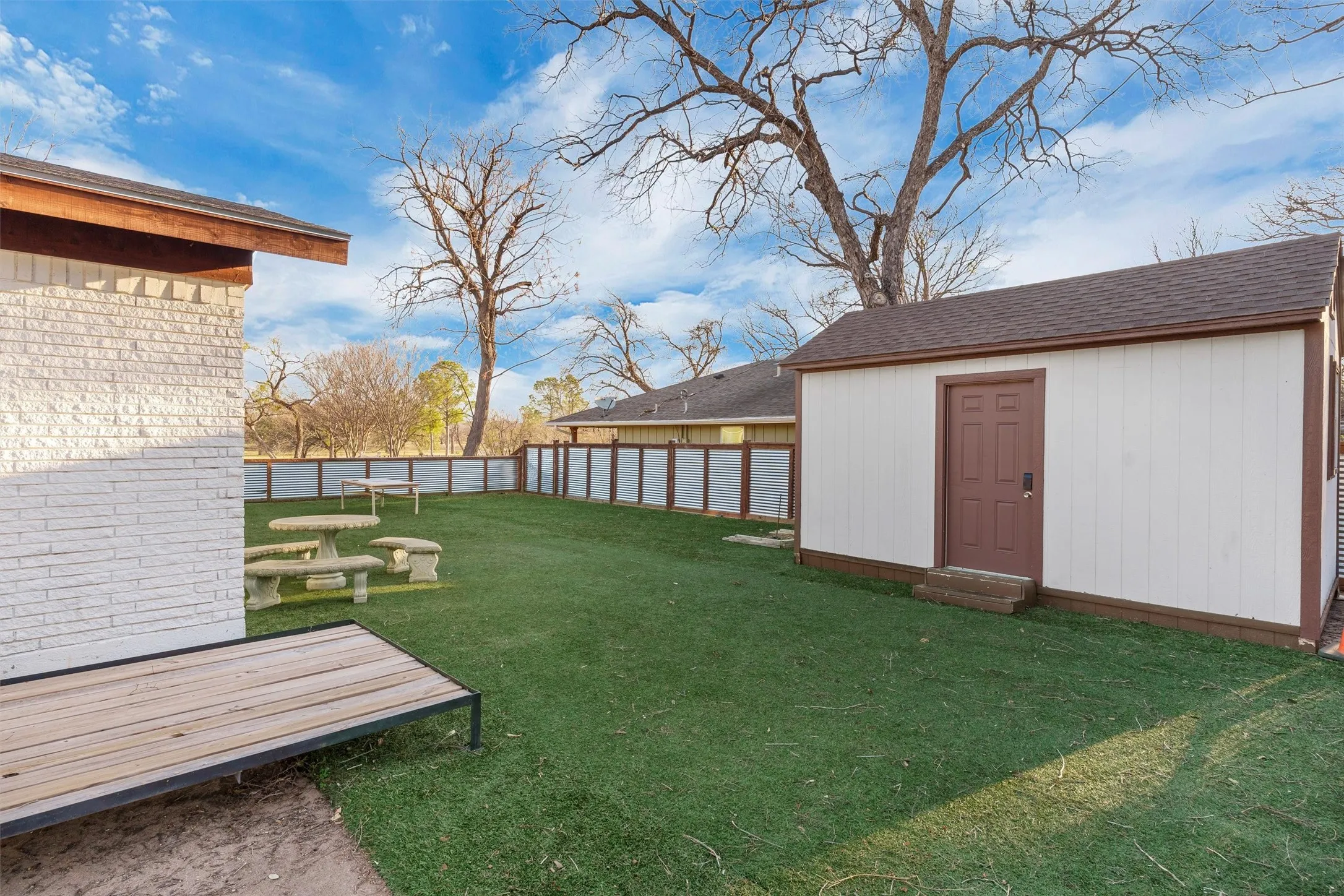 Hotel/Motel For Sale in Hood County , 212 N Crockett Street, Granbury, Texas 76048, 0, 0, Garage spaces, 0 Sqft, built in 1964, Preowned, mls#21191680, Real Estate Agent in Granbury, Homes For Sale in Hood county, Homes For Sale in Granbury, Realtor in Granbury Texas, Real Estate Brokerage Independent Realty Texas, Luminita Cordes Realtor