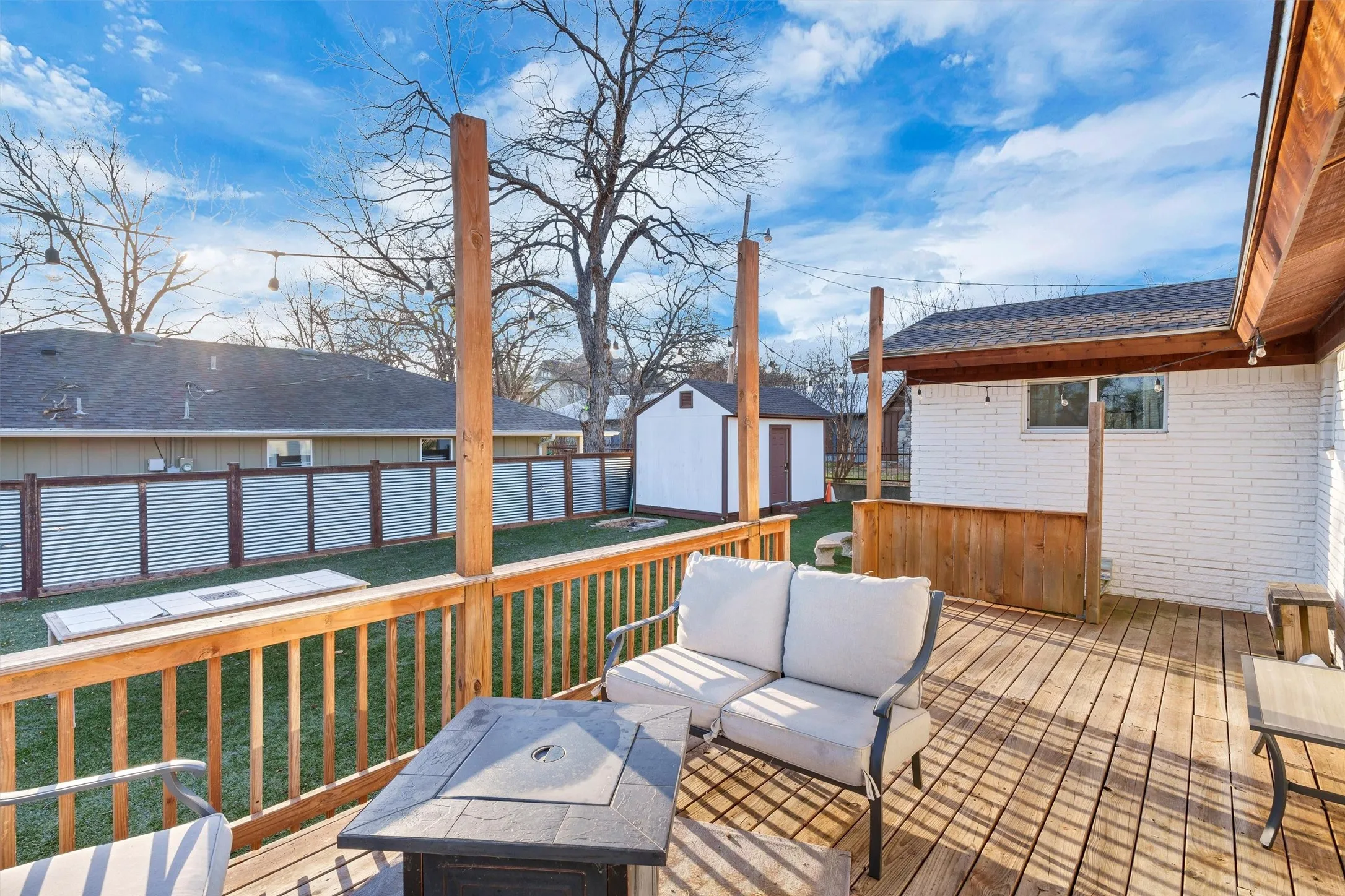 Hotel/Motel For Sale in Hood County , 212 N Crockett Street, Granbury, Texas 76048, 0, 0, Garage spaces, 0 Sqft, built in 1964, Preowned, mls#21191680, Real Estate Agent in Granbury, Homes For Sale in Hood county, Homes For Sale in Granbury, Realtor in Granbury Texas, Real Estate Brokerage Independent Realty Texas, Luminita Cordes Realtor