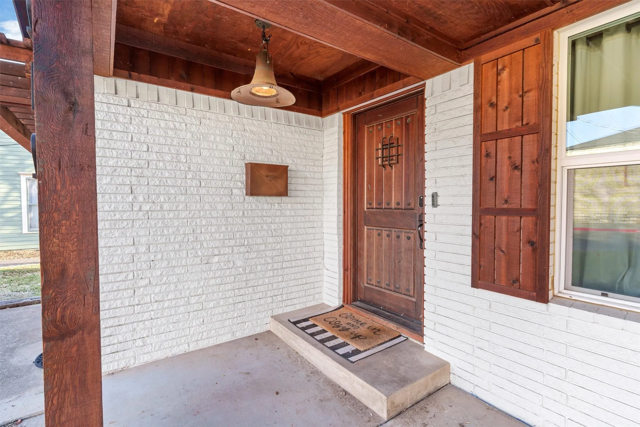 Hotel/Motel For Sale in Hood County , 212 N Crockett Street, Granbury, Texas 76048, 0, 0, Garage spaces, 0 Sqft, built in 1964, Preowned, mls#21191680, Real Estate Agent in Granbury, Homes For Sale in Hood county, Homes For Sale in Granbury, Realtor in Granbury Texas, Real Estate Brokerage Independent Realty Texas, Luminita Cordes Realtor