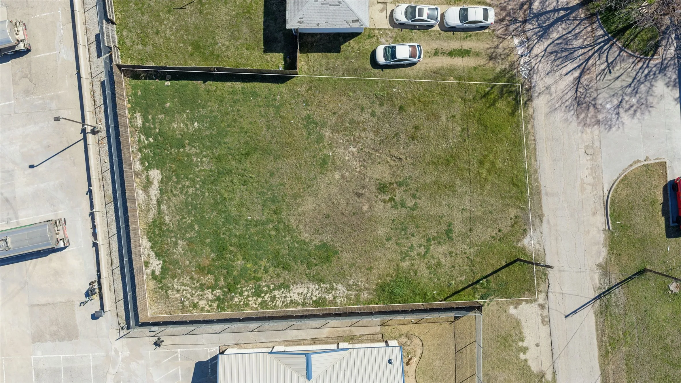 Unimproved Land For Sale in Dallas County , 2309 Johnson Road, Irving, Texas 75061, 0, 0, Garage spaces, 0 Sqft, built in 1955, mls#21194052, Real Estate Agent in Irving, Homes For Sale in Dallas county, Homes For Sale in Irving, Realtor in Irving Texas, Real Estate Brokerage Independent Realty Texas, Luminita Cordes Realtor