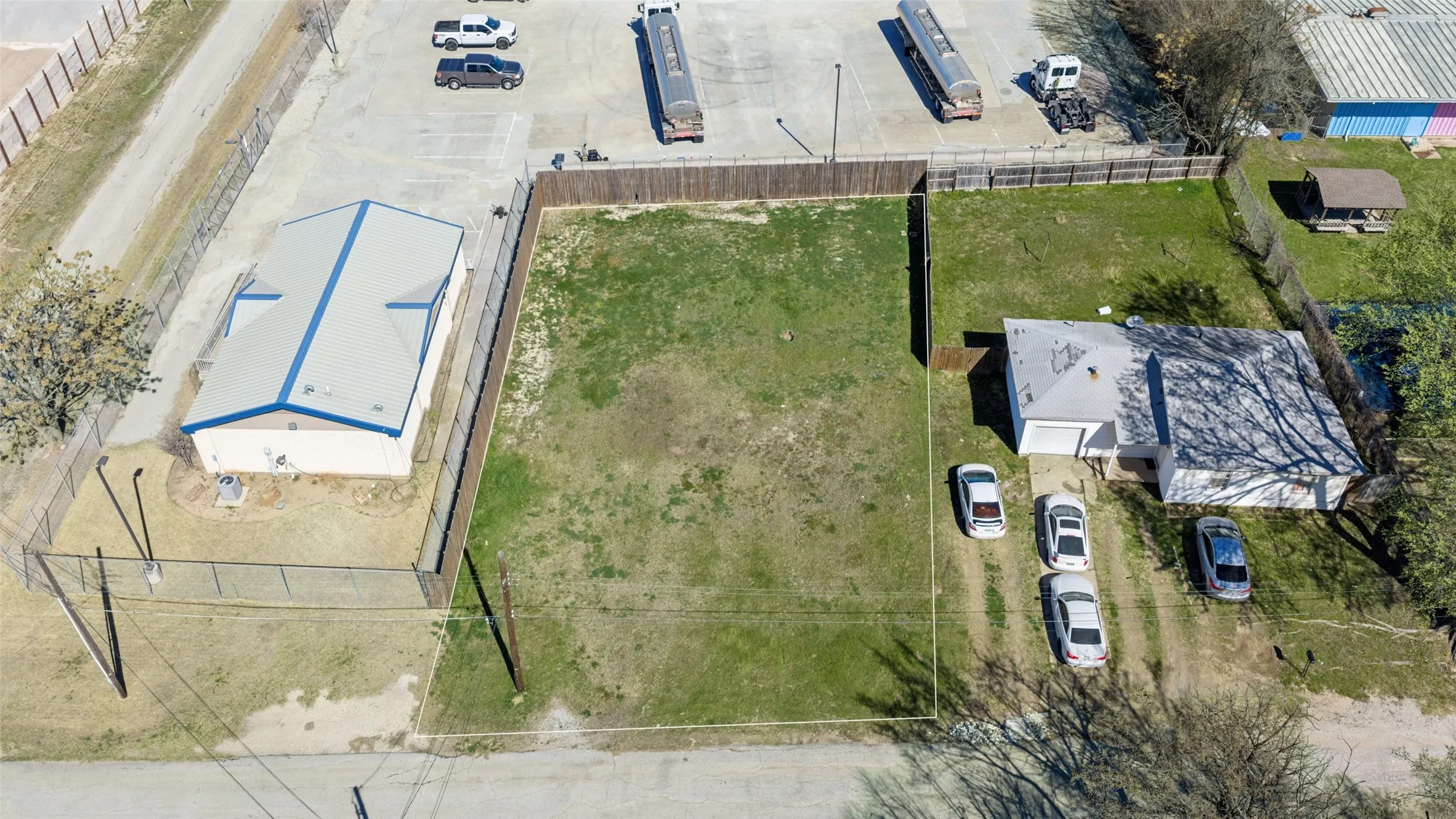Unimproved Land For Sale in Dallas County , 2309 Johnson Road, Irving, Texas 75061, 0, 0, Garage spaces, 0 Sqft, built in 1955, mls#21194052, Real Estate Agent in Irving, Homes For Sale in Dallas county, Homes For Sale in Irving, Realtor in Irving Texas, Real Estate Brokerage Independent Realty Texas, Luminita Cordes Realtor