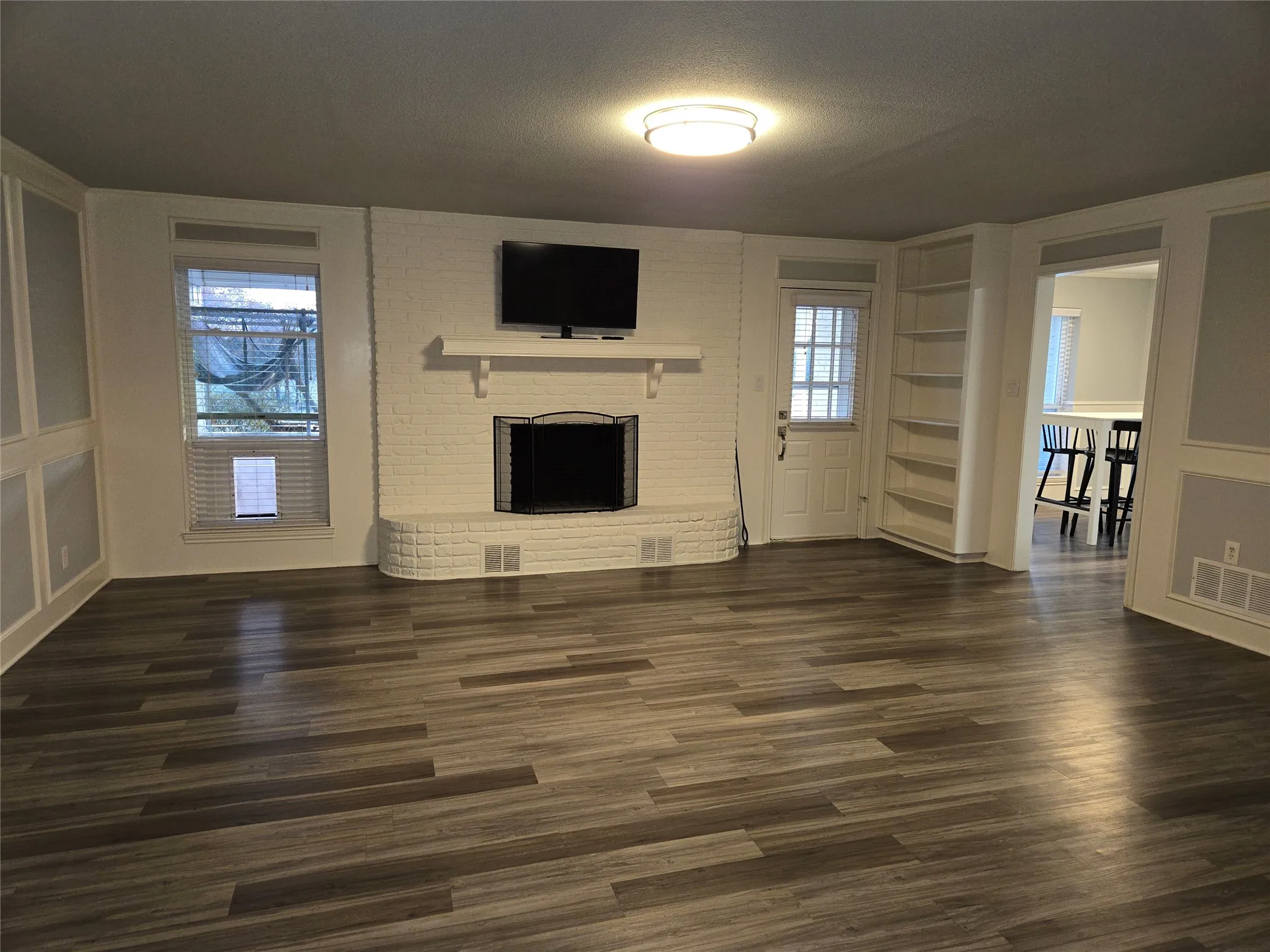 Single Family Residence For Rent in Collin County , 2252 County Road 342, Mc Kinney, Texas 75071, 5 Bedroom, 3 Bathroom, 2 Garage spaces, 3,000 Sqft, built in 1981, mls#21194103, Real Estate Agent in Mc Kinney, Homes For Rent in Collin county, Homes For Rent in Mc Kinney, Realtor in Mc Kinney Texas, Real Estate Brokerage Independent Realty Texas, Luminita Cordes Realtor