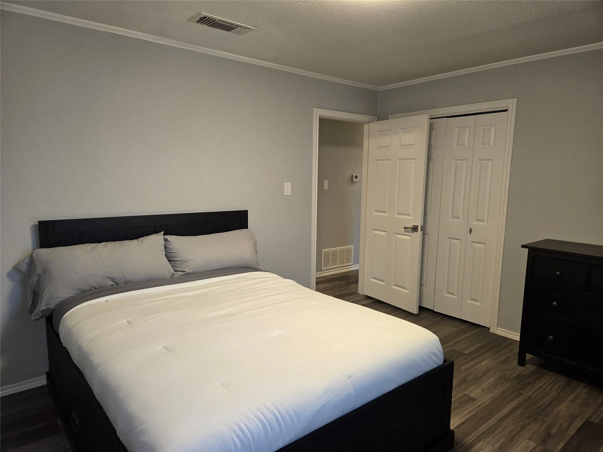 Single Family Residence For Rent in Collin County , 2252 County Road 342, Mc Kinney, Texas 75071, 5 Bedroom, 3 Bathroom, 2 Garage spaces, 3,000 Sqft, built in 1981, mls#21194103, Real Estate Agent in Mc Kinney, Homes For Rent in Collin county, Homes For Rent in Mc Kinney, Realtor in Mc Kinney Texas, Real Estate Brokerage Independent Realty Texas, Luminita Cordes Realtor
