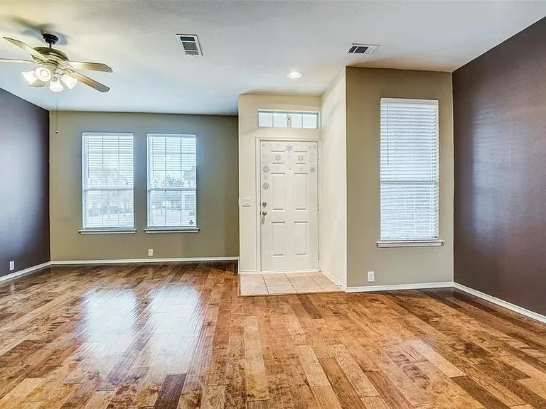 Townhouse For Sale in Dallas County , 2742 Olympic Park Drive, Grand Prairie, Texas 75050, 3 Bedroom, 3 Bathroom, 2 Garage spaces, 1,476 Sqft, built in 2006, mls#21192638, Real Estate Agent in Grand Prairie, Homes For Sale in Dallas county, Homes For Sale in Grand Prairie, Realtor in Grand Prairie Texas, Real Estate Brokerage Independent Realty Texas, Luminita Cordes Realtor