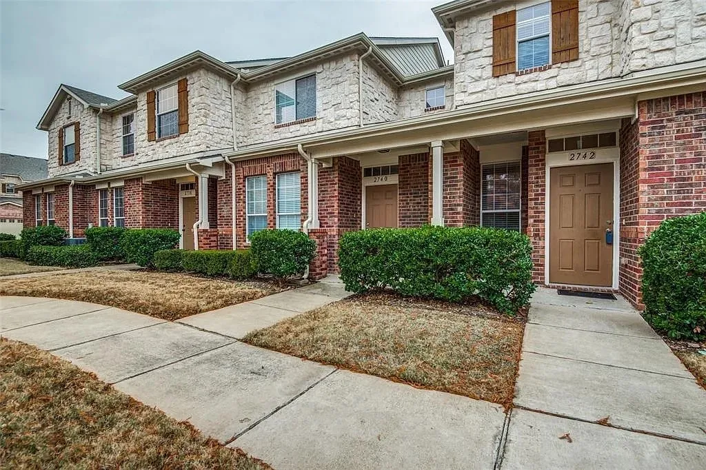 Townhouse For Sale in Dallas County , 2742 Olympic Park Drive, Grand Prairie, Texas 75050, 3 Bedroom, 3 Bathroom, 2 Garage spaces, 1,476 Sqft, built in 2006, mls#21192638, Real Estate Agent in Grand Prairie, Homes For Sale in Dallas county, Homes For Sale in Grand Prairie, Realtor in Grand Prairie Texas, Real Estate Brokerage Independent Realty Texas, Luminita Cordes Realtor