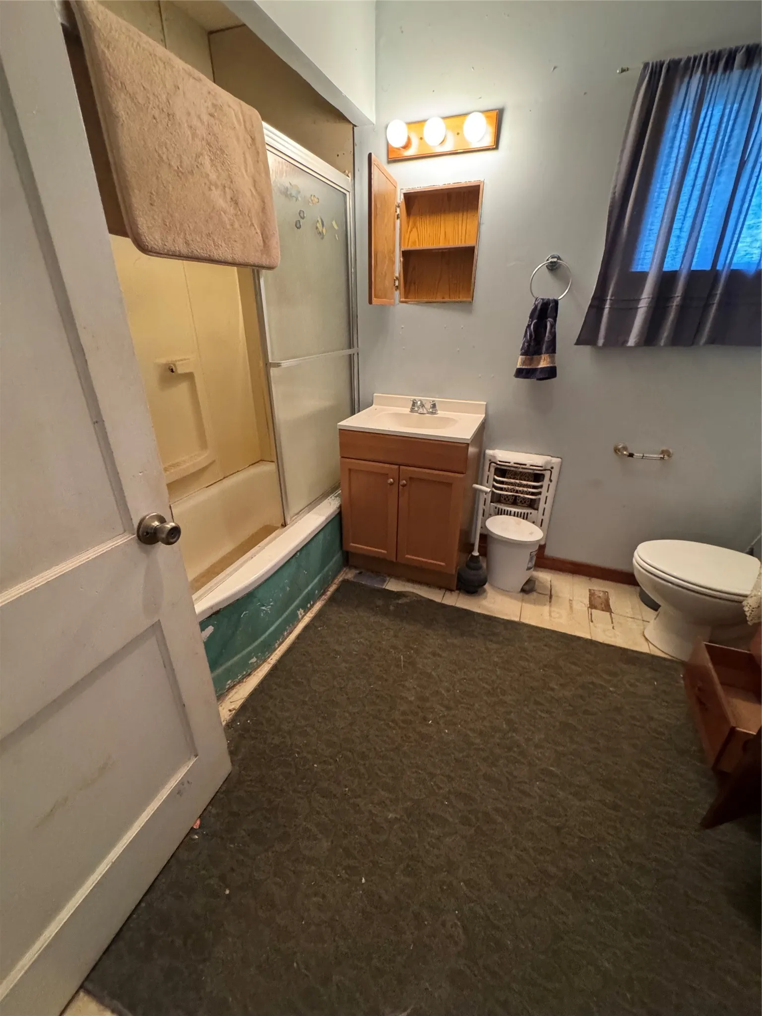 Single Family Residence For Sale in Jones County , 698 E Goeth Street, Lueders, Texas 79533, 3 Bedroom, 1 Bathroom, Garage spaces, 1,711 Sqft, built in 1948, Preowned, mls#21194150, Real Estate Agent in Lueders, Homes For Sale in Jones county, Homes For Sale in Lueders, Realtor in Lueders Texas, Real Estate Brokerage Independent Realty Texas, Luminita Cordes Realtor
