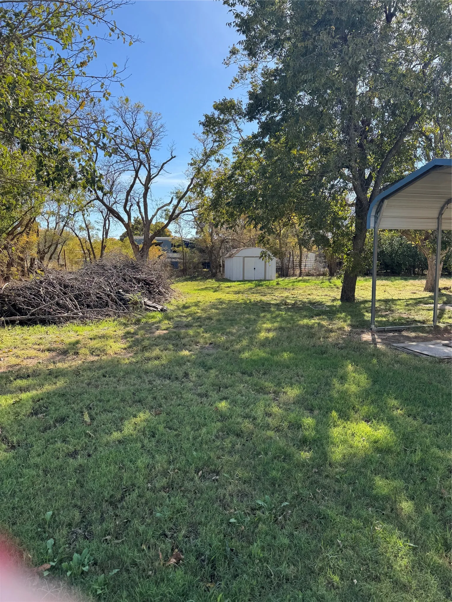 Single Family Residence For Sale in Jones County , 698 E Goeth Street, Lueders, Texas 79533, 3 Bedroom, 1 Bathroom, Garage spaces, 1,711 Sqft, built in 1948, Preowned, mls#21194150, Real Estate Agent in Lueders, Homes For Sale in Jones county, Homes For Sale in Lueders, Realtor in Lueders Texas, Real Estate Brokerage Independent Realty Texas, Luminita Cordes Realtor