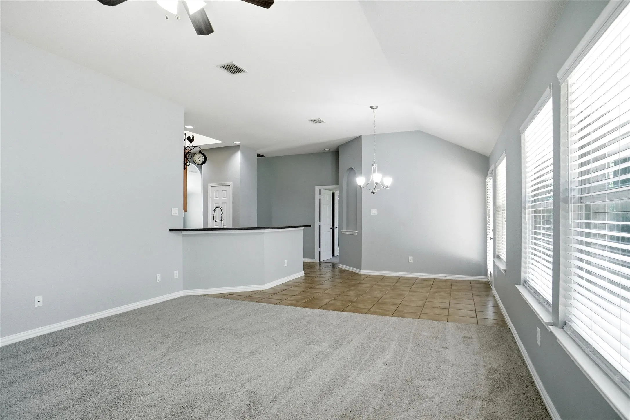Single Family Residence For Sale in Denton County , 3305 Purdue Drive, Denton, Texas 76210, 4 Bedroom, 2 Bathroom, 2 Garage spaces, 1,942 Sqft, built in 2005, mls#21192408, Real Estate Agent in Denton, Homes For Sale in Denton county, Homes For Sale in Denton, Realtor in Denton Texas, Real Estate Brokerage Independent Realty Texas, Luminita Cordes Realtor