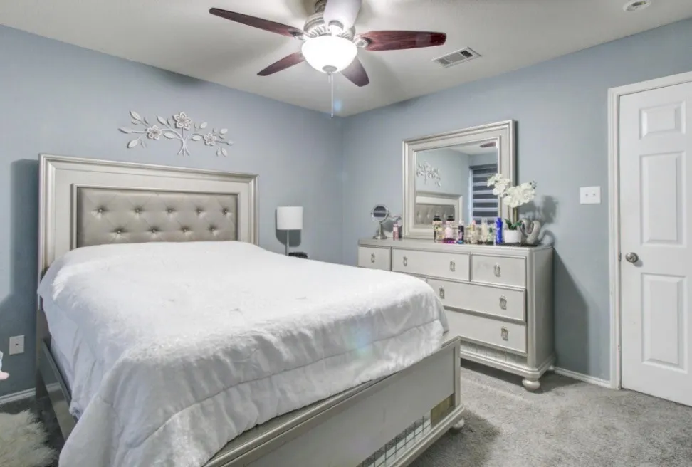 Single Family Residence For Sale in Dallas County , 1333 Falcon Drive, Dallas, Texas 75051, 10 Bedroom, 7 Bathroom, 2 Garage spaces, 3,723 Sqft, built in 2008, Price $635,000, mls#21194123, Real Estate Agent in Dallas, Homes For Sale in Dallas county, Homes For Sale in Dallas, Realtor in Dallas Texas, Real Estate Brokerage Independent Realty Texas, Luminita Cordes Realtor